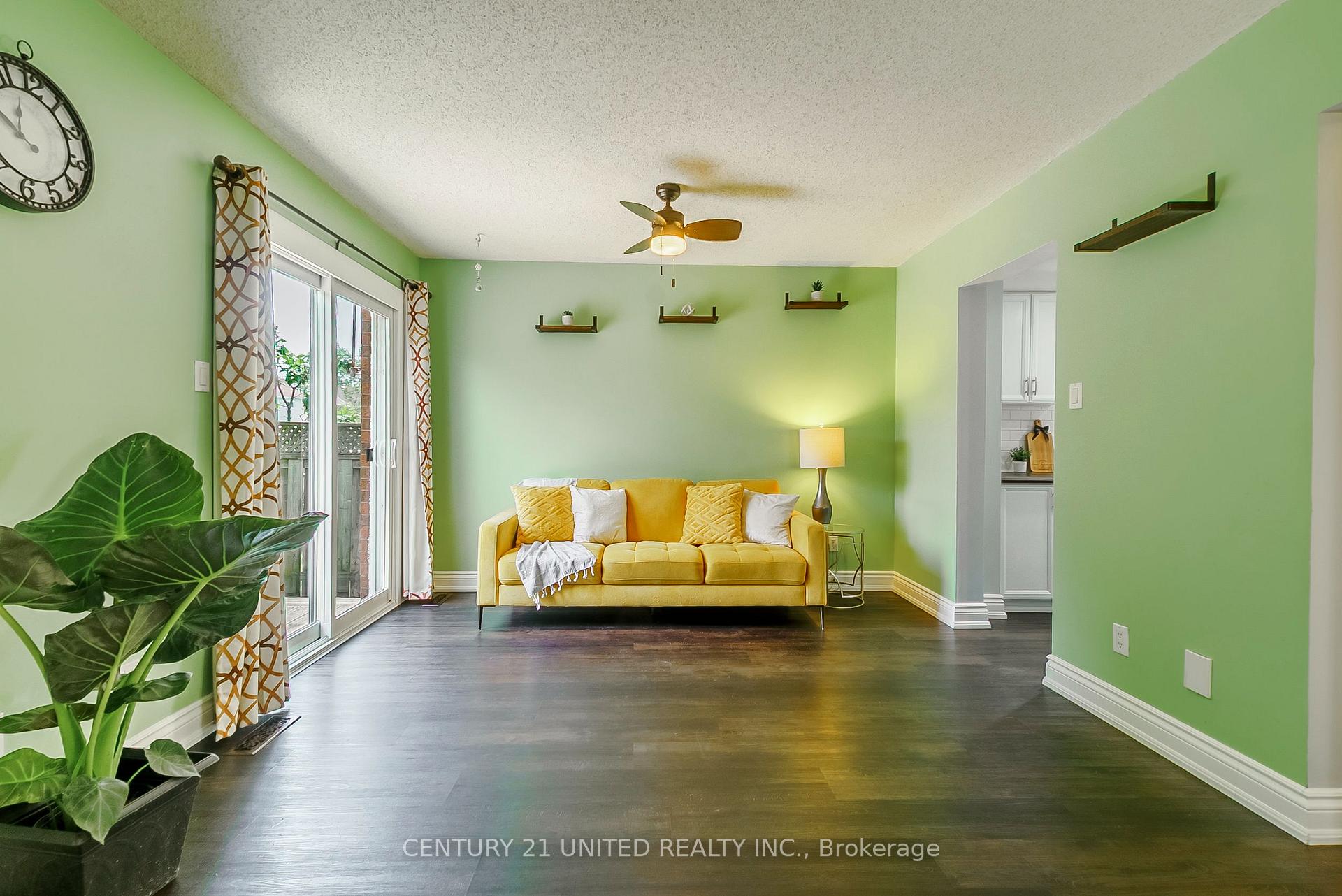 Photo 19 of 29 Wrenn Boulevard, Clarington, Bowmanville — HOMEH