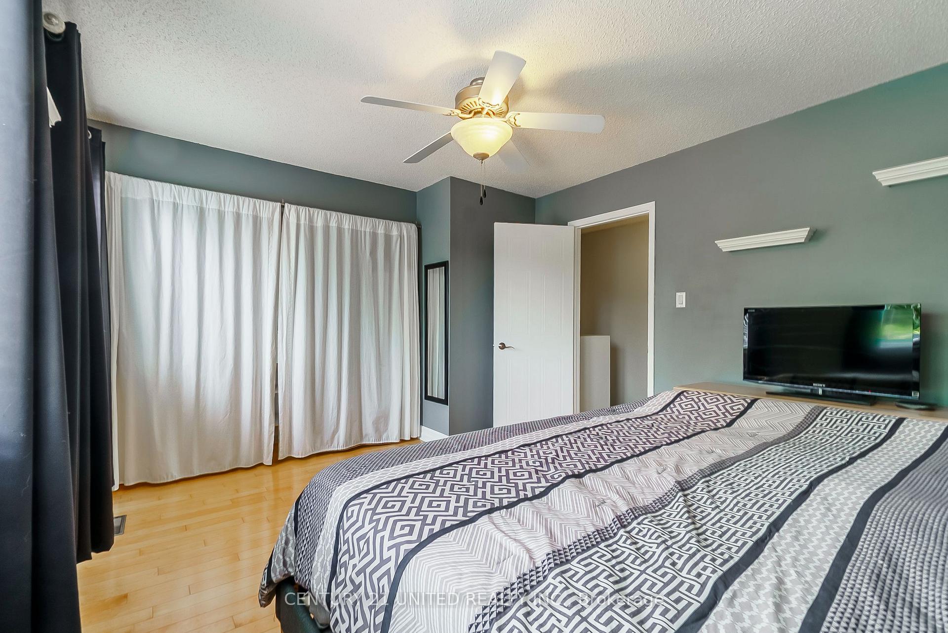 Photo 25 of 29 Wrenn Boulevard, Clarington, Bowmanville — HOMEH