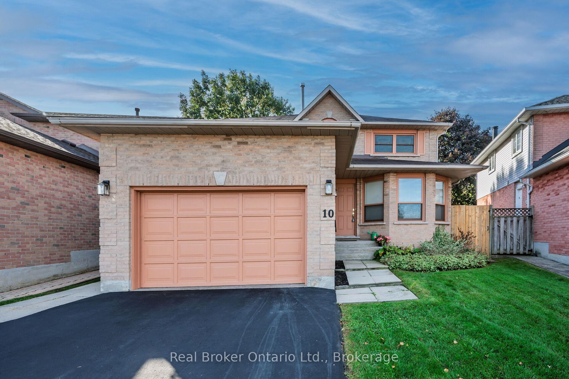 Photo 3 of 10 Avonbridge Court, Hamilton, Randall — HOMEH