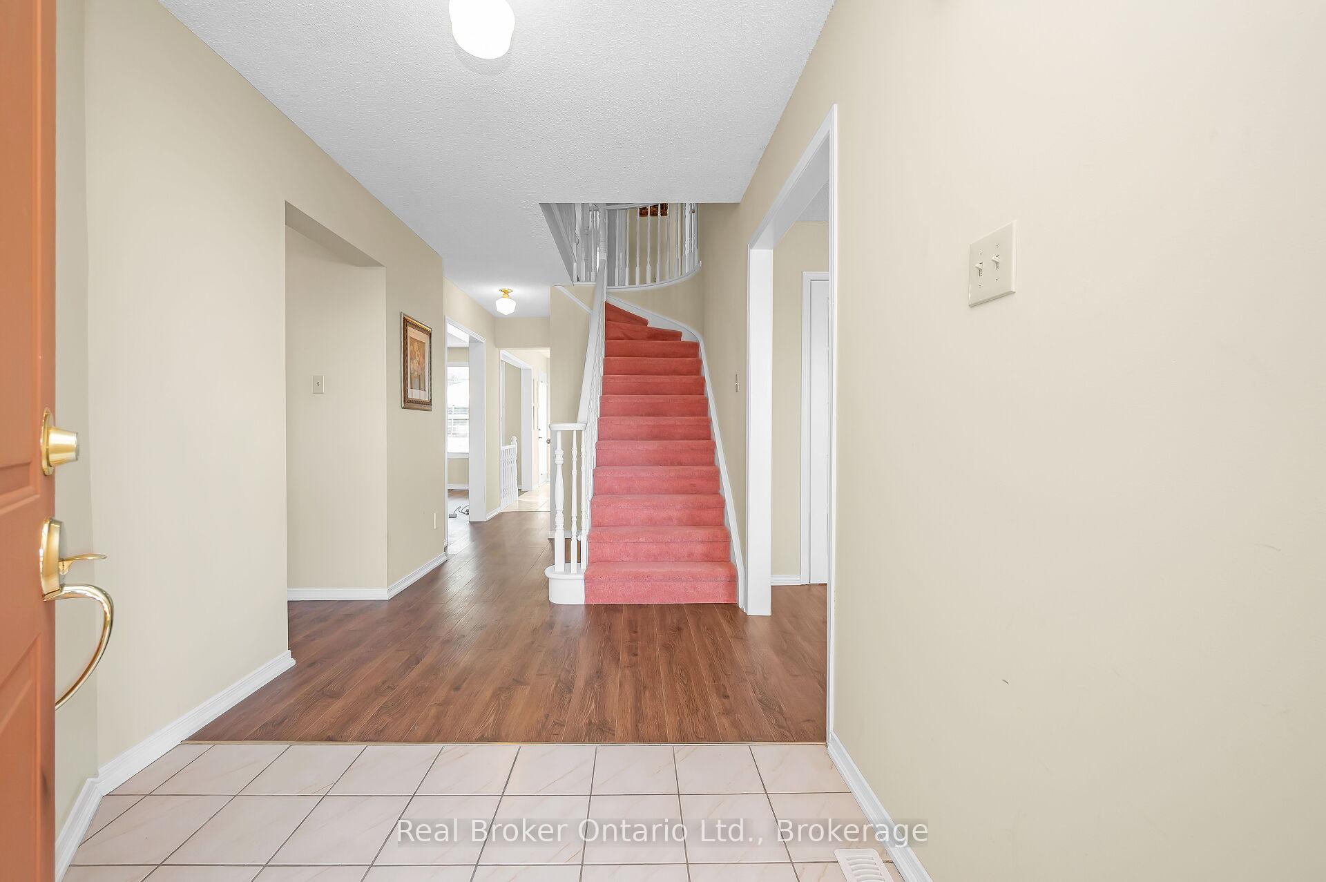 Photo 6 of 10 Avonbridge Court, Hamilton, Randall — HOMEH