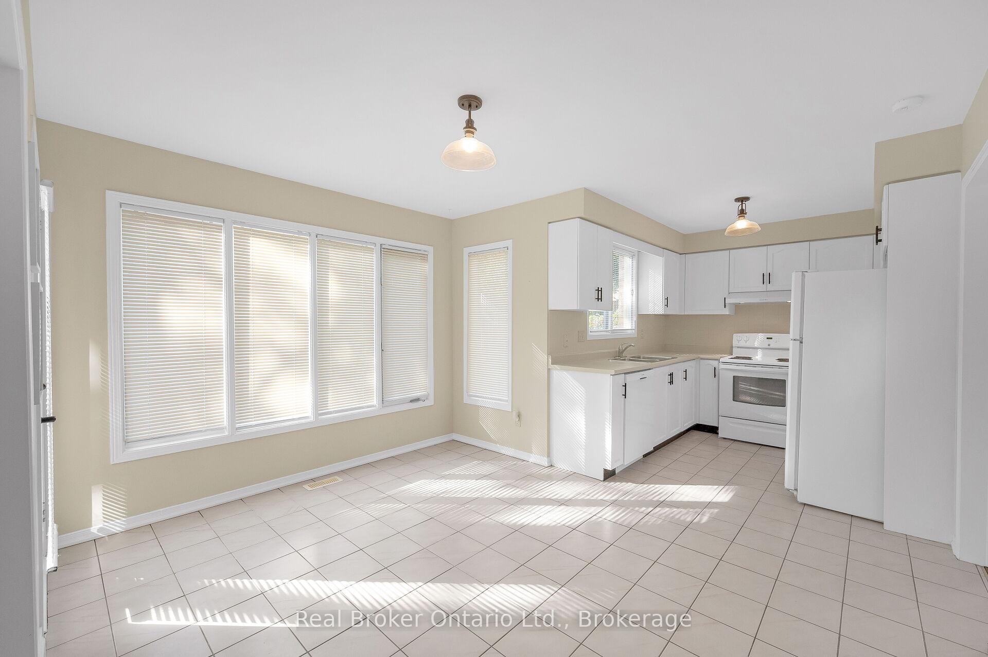 Photo 11 of 10 Avonbridge Court, Hamilton, Randall — HOMEH