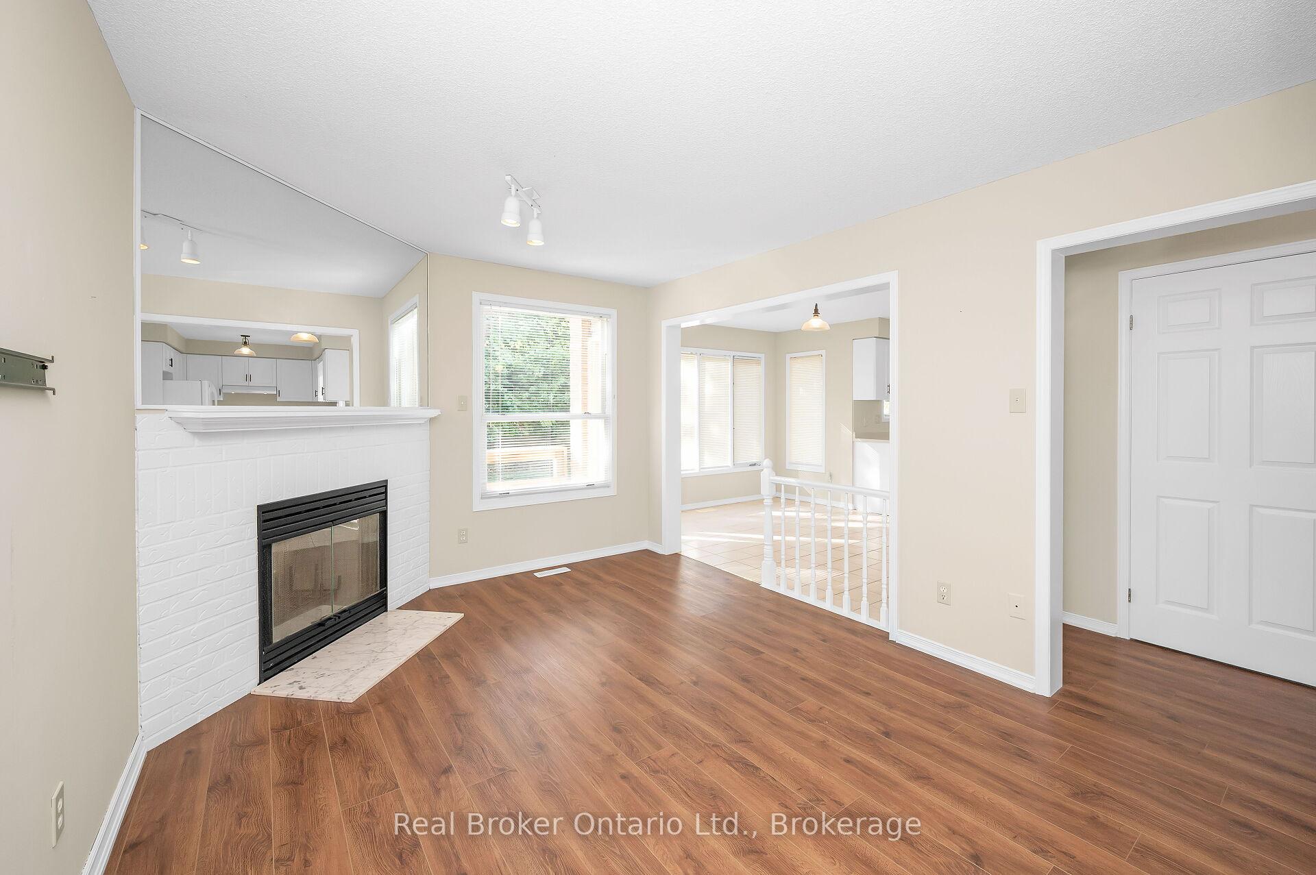 Photo 16 of 10 Avonbridge Court, Hamilton, Randall — HOMEH