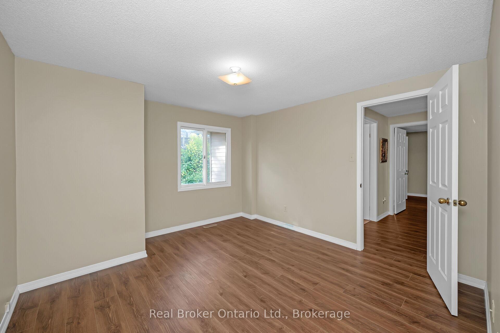 Photo 25 of 10 Avonbridge Court, Hamilton, Randall — HOMEH