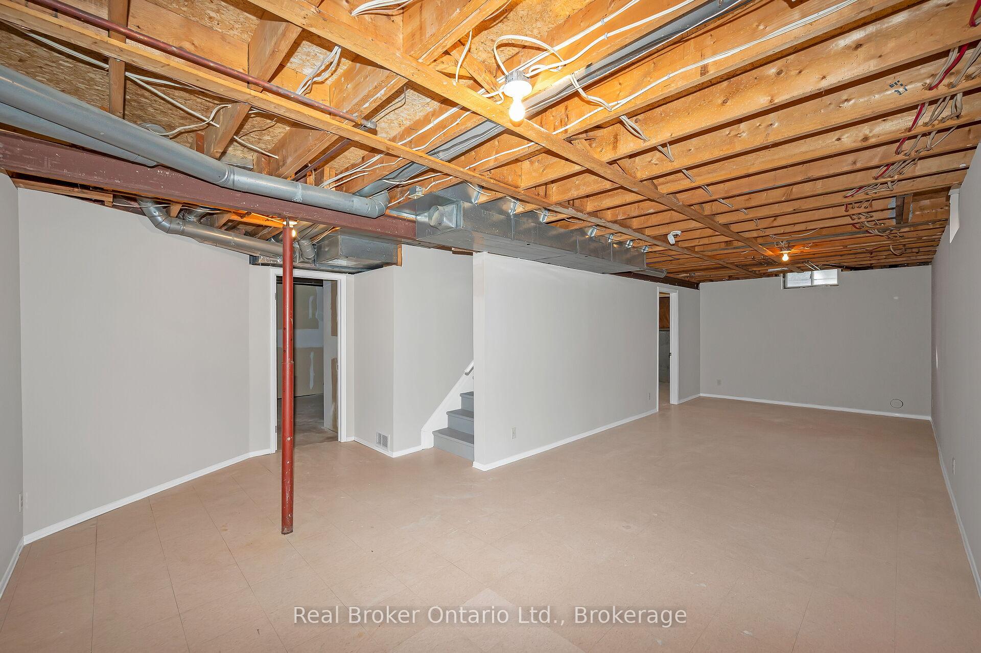 Photo 31 of 10 Avonbridge Court, Hamilton, Randall — HOMEH