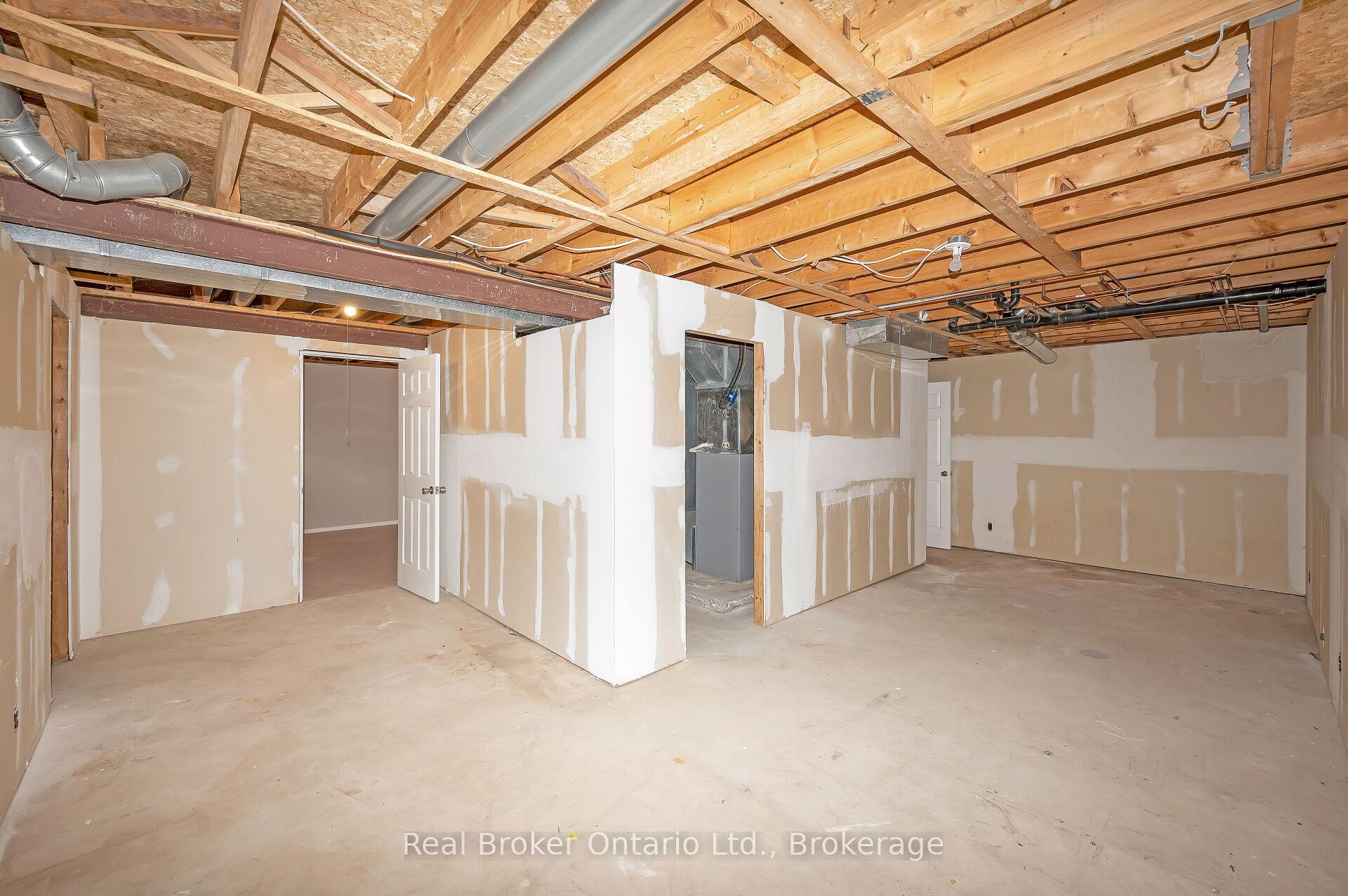 Photo 33 of 10 Avonbridge Court, Hamilton, Randall — HOMEH