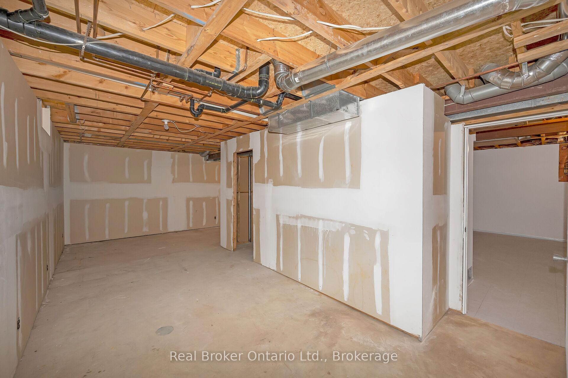 Photo 34 of 10 Avonbridge Court, Hamilton, Randall — HOMEH