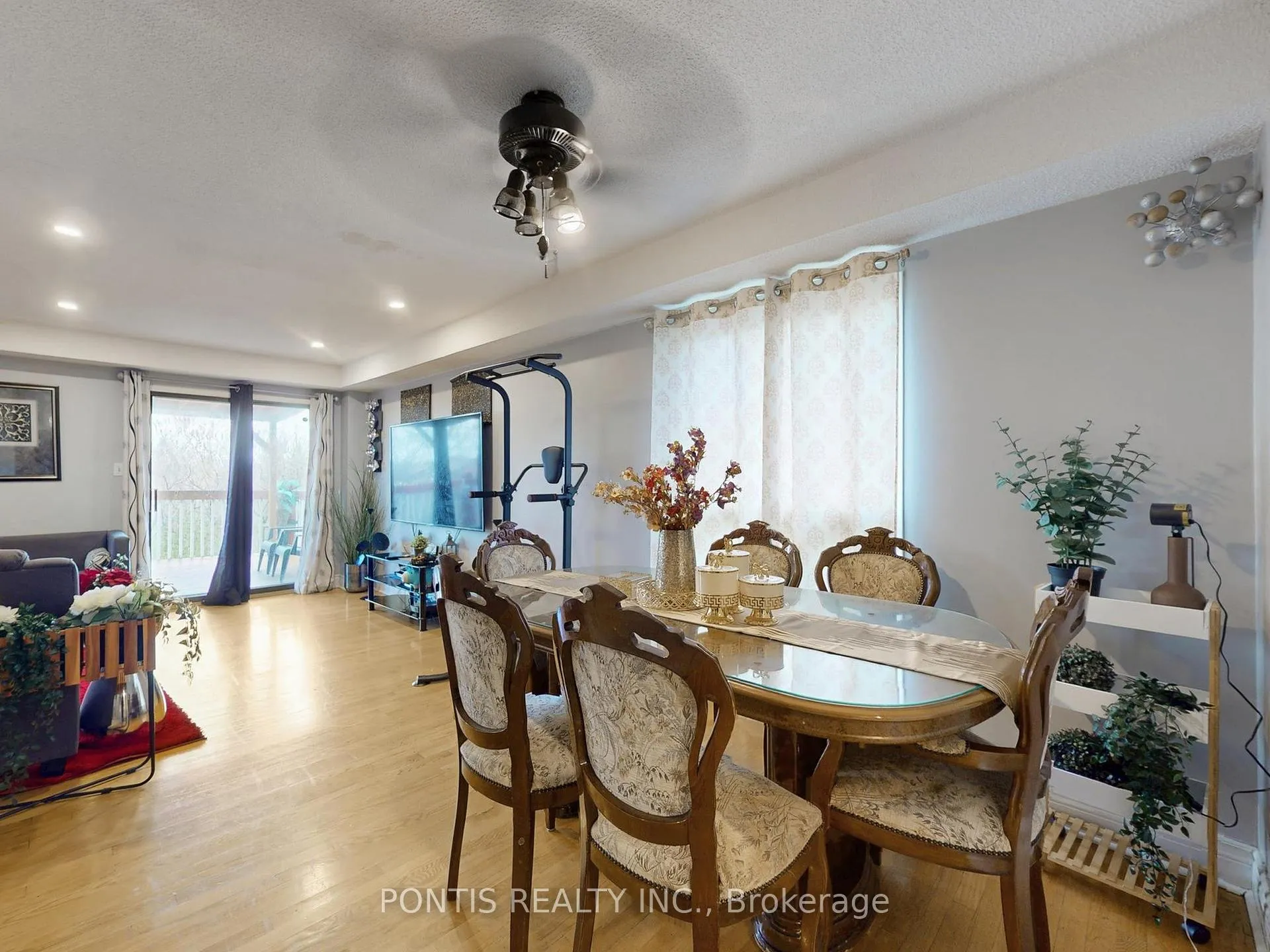 Photo 7 of 140 Cutters Crescent, Brampton, Fletcher's West — HOMEH
