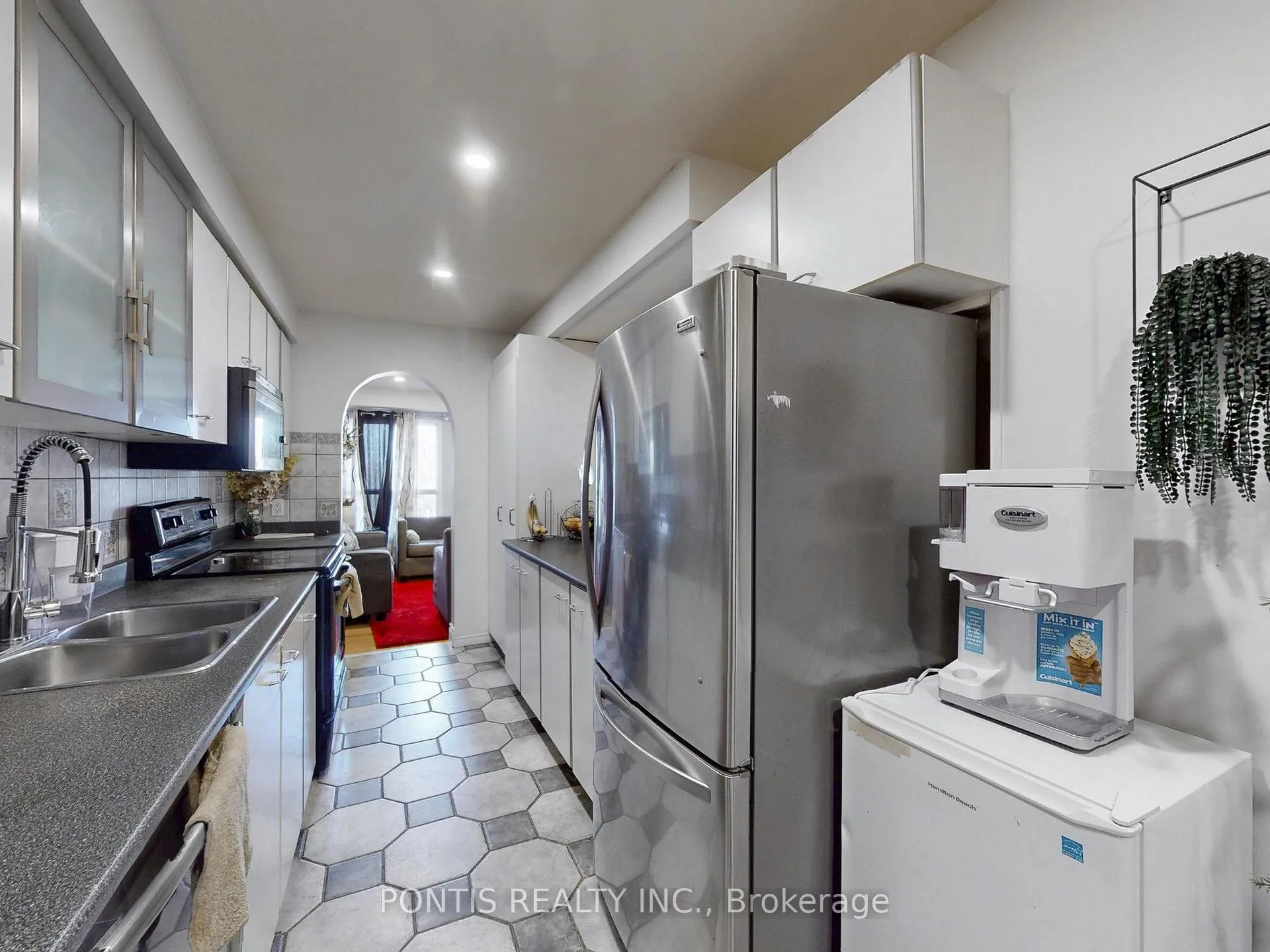 Photo 12 of 140 Cutters Crescent, Brampton, Fletcher's West — HOMEH