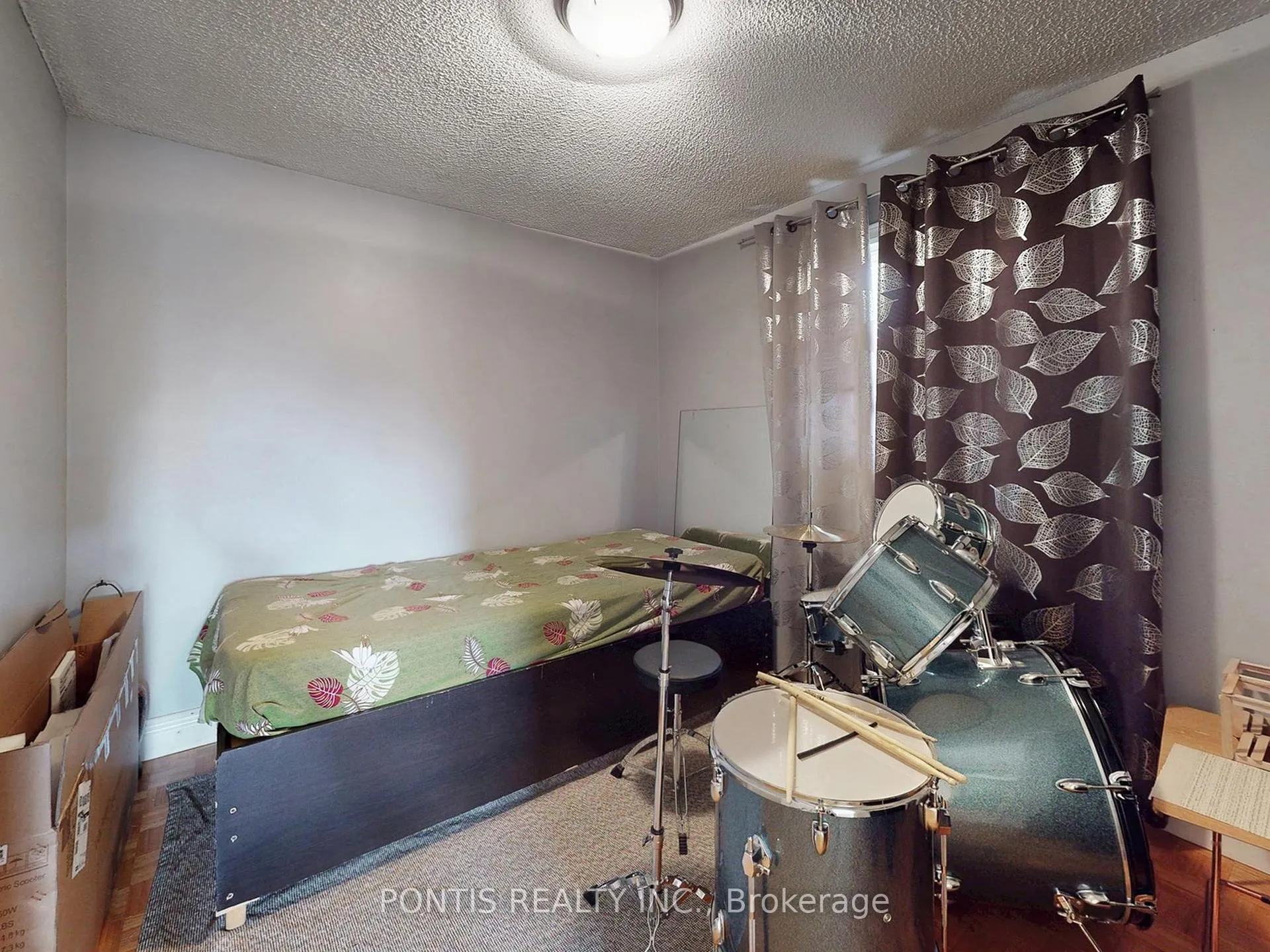 Photo 27 of 140 Cutters Crescent, Brampton, Fletcher's West — HOMEH
