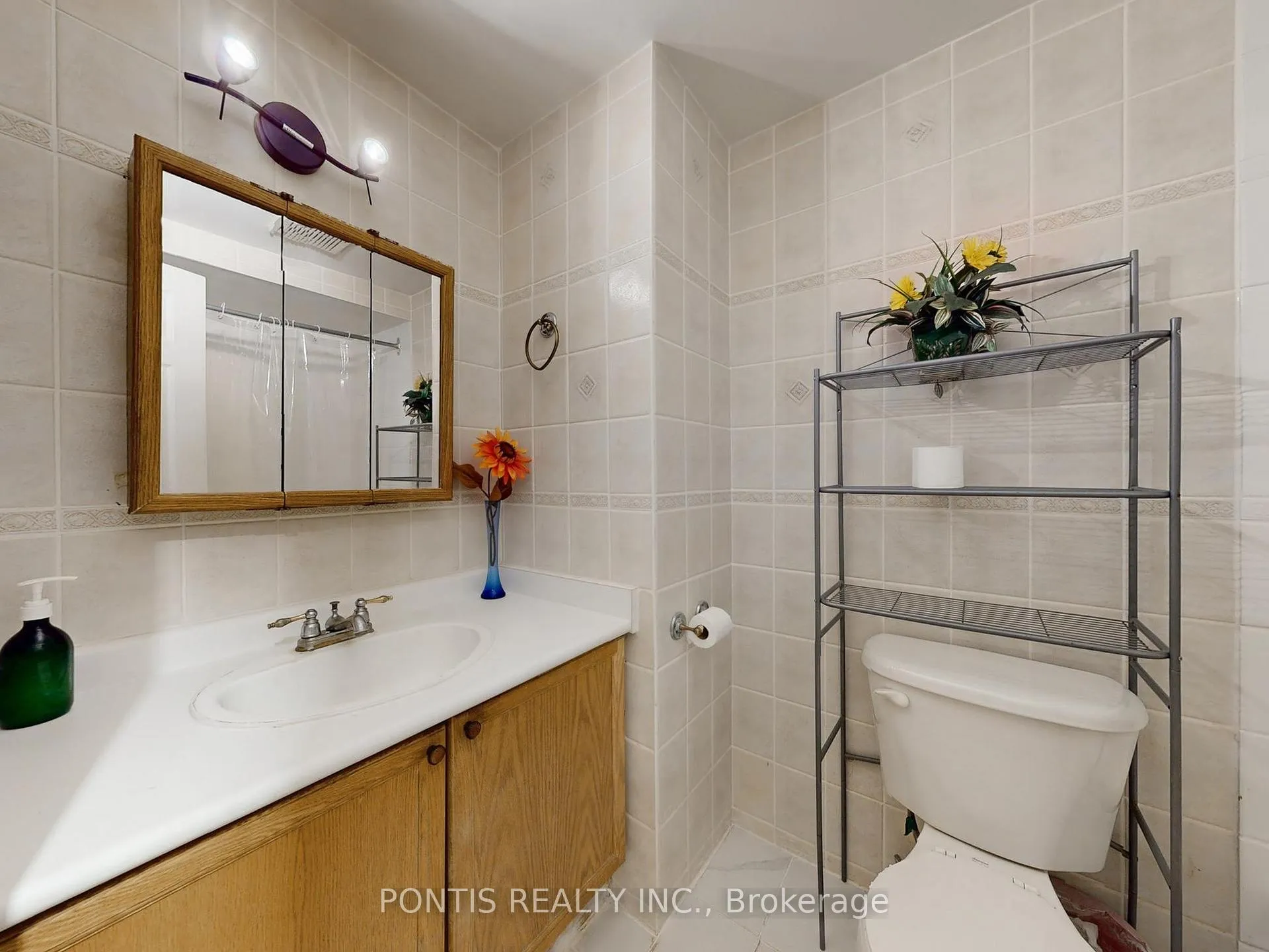 Photo 32 of 140 Cutters Crescent, Brampton, Fletcher's West — HOMEH