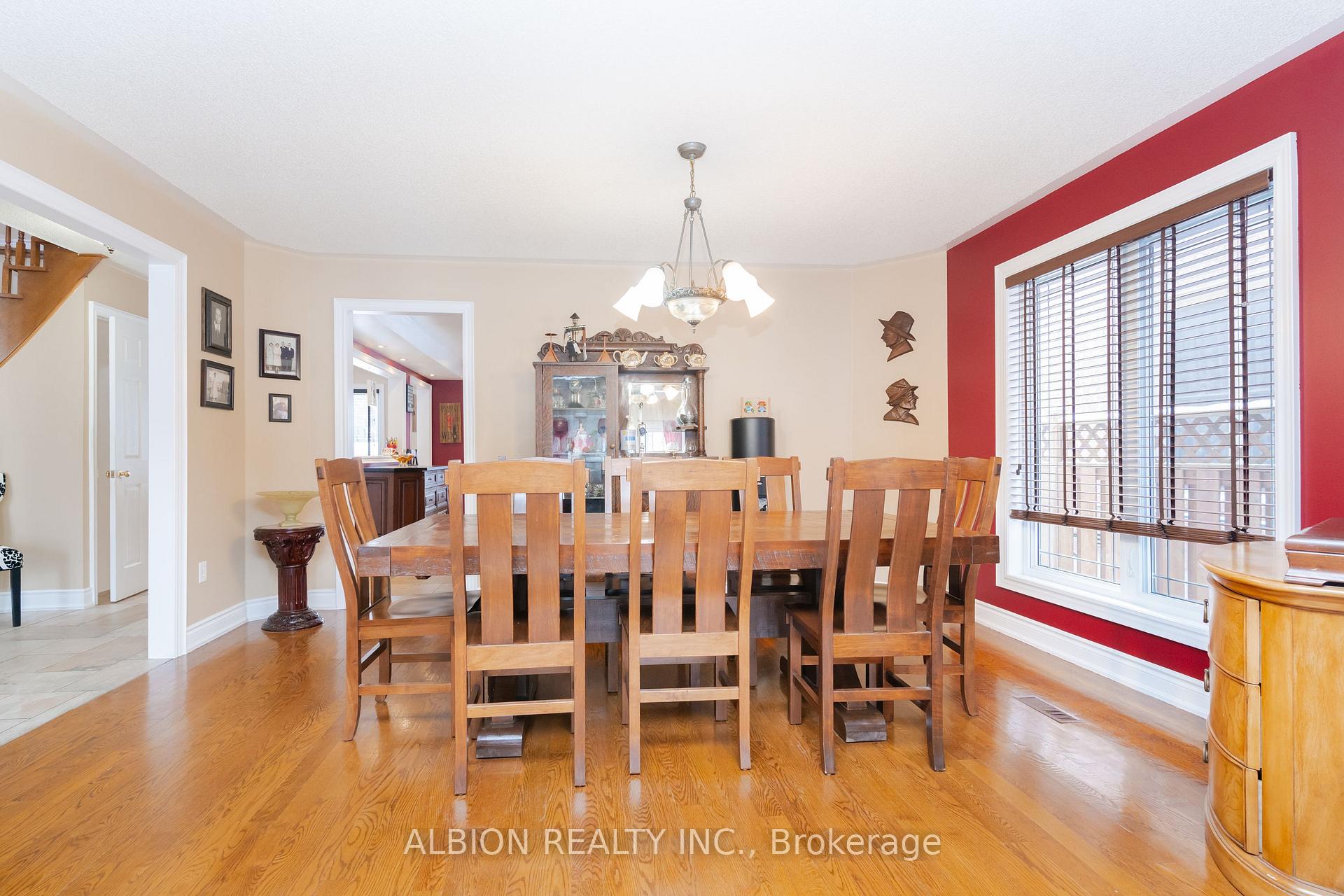 Photo 9 of 67 Taylorwood Avenue, Caledon, Bolton North — HOMEH