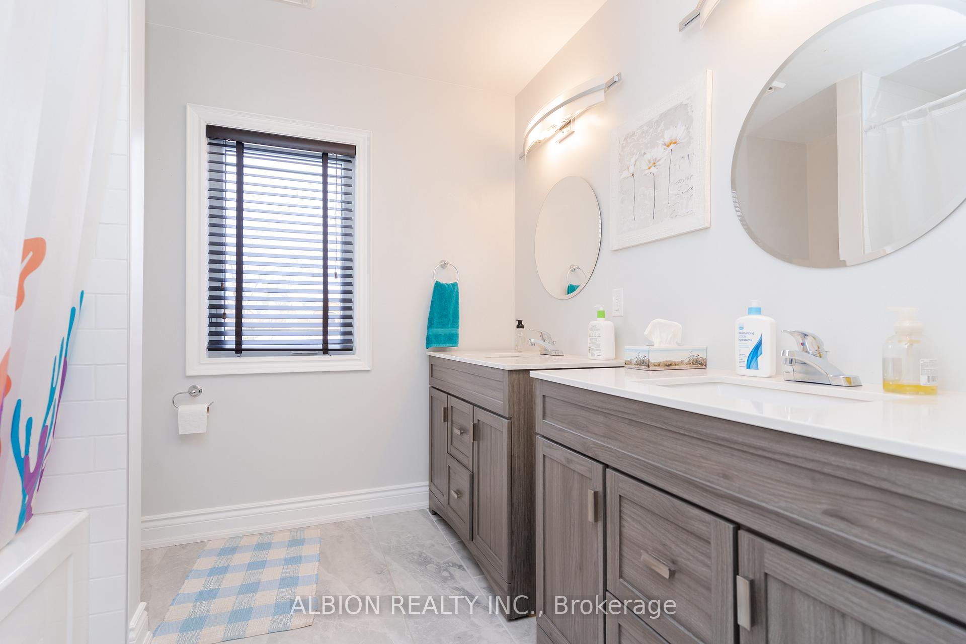 Photo 27 of 67 Taylorwood Avenue, Caledon, Bolton North — HOMEH