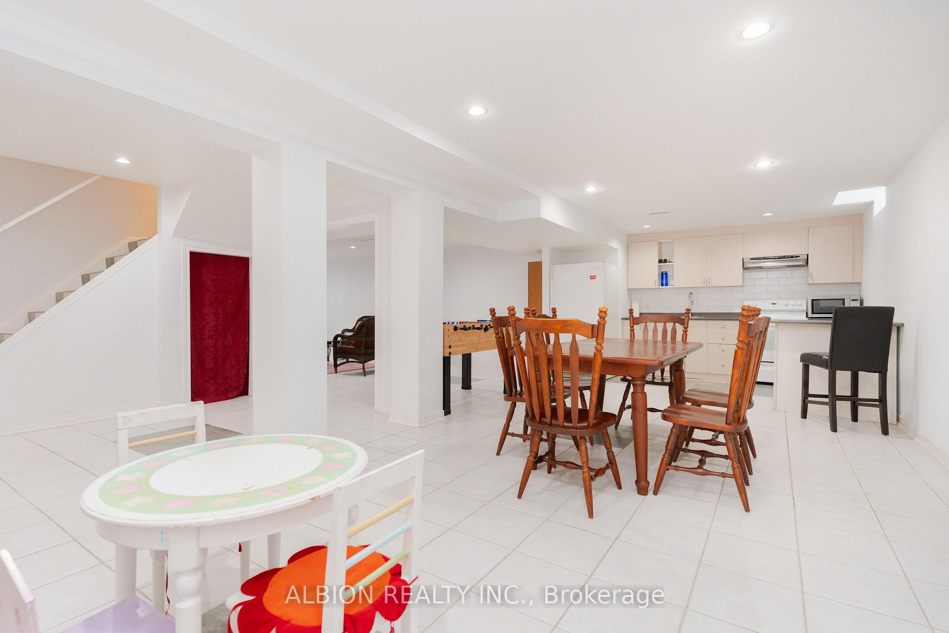 Photo 30 of 67 Taylorwood Avenue, Caledon, Bolton North — HOMEH
