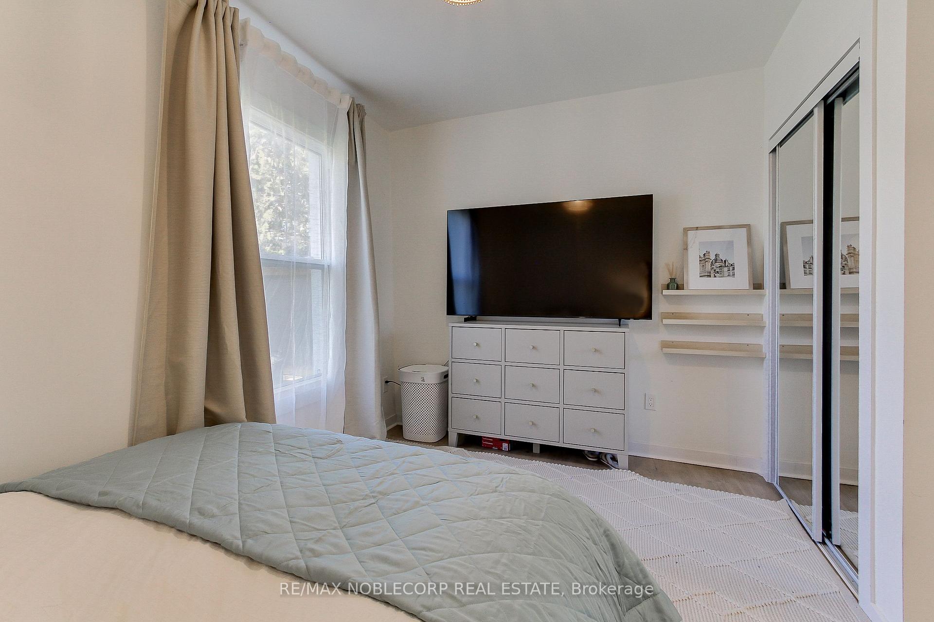 Photo 11 of 174 East 31st. Street, Hamilton, Raleigh — HOMEH