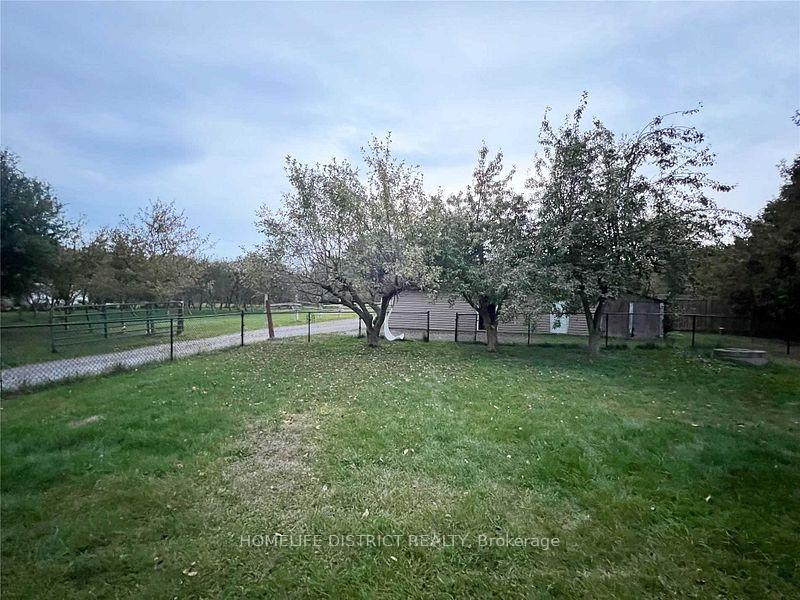 Photo 3 of 2594 Rundle Road, Clarington, Bowmanville — HOMEH