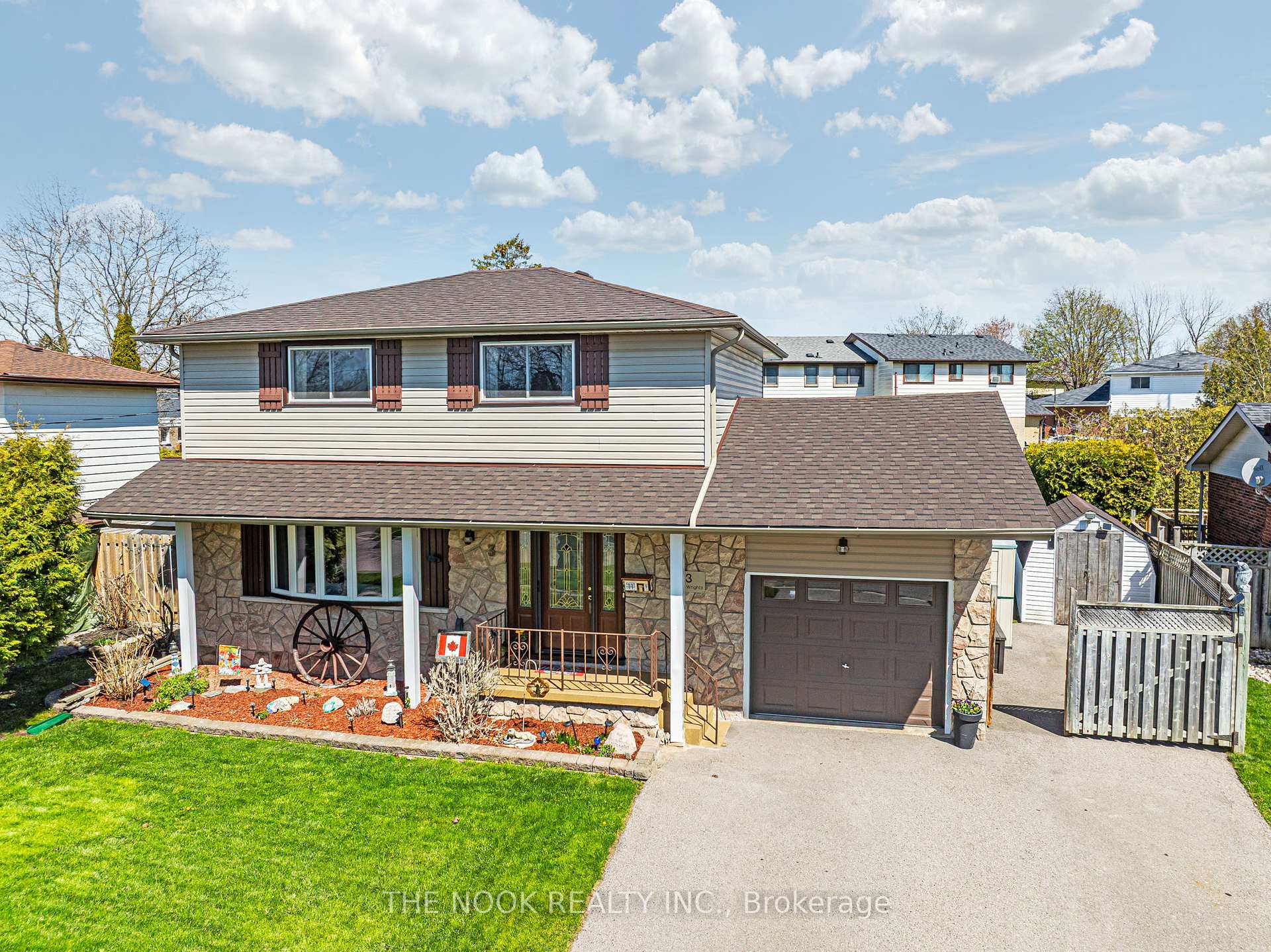 Photo 1 of 3 Strike Avenue, Clarington, Bowmanville — HOMEH