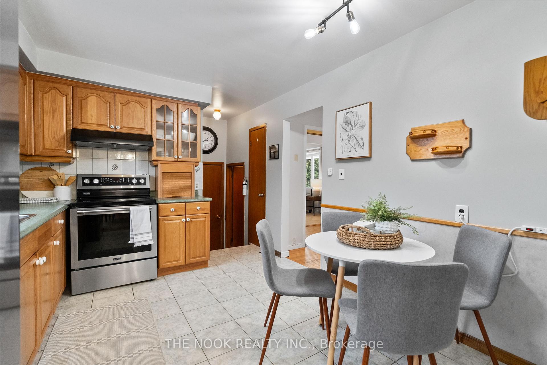 Photo 11 of 3 Strike Avenue, Clarington, Bowmanville — HOMEH
