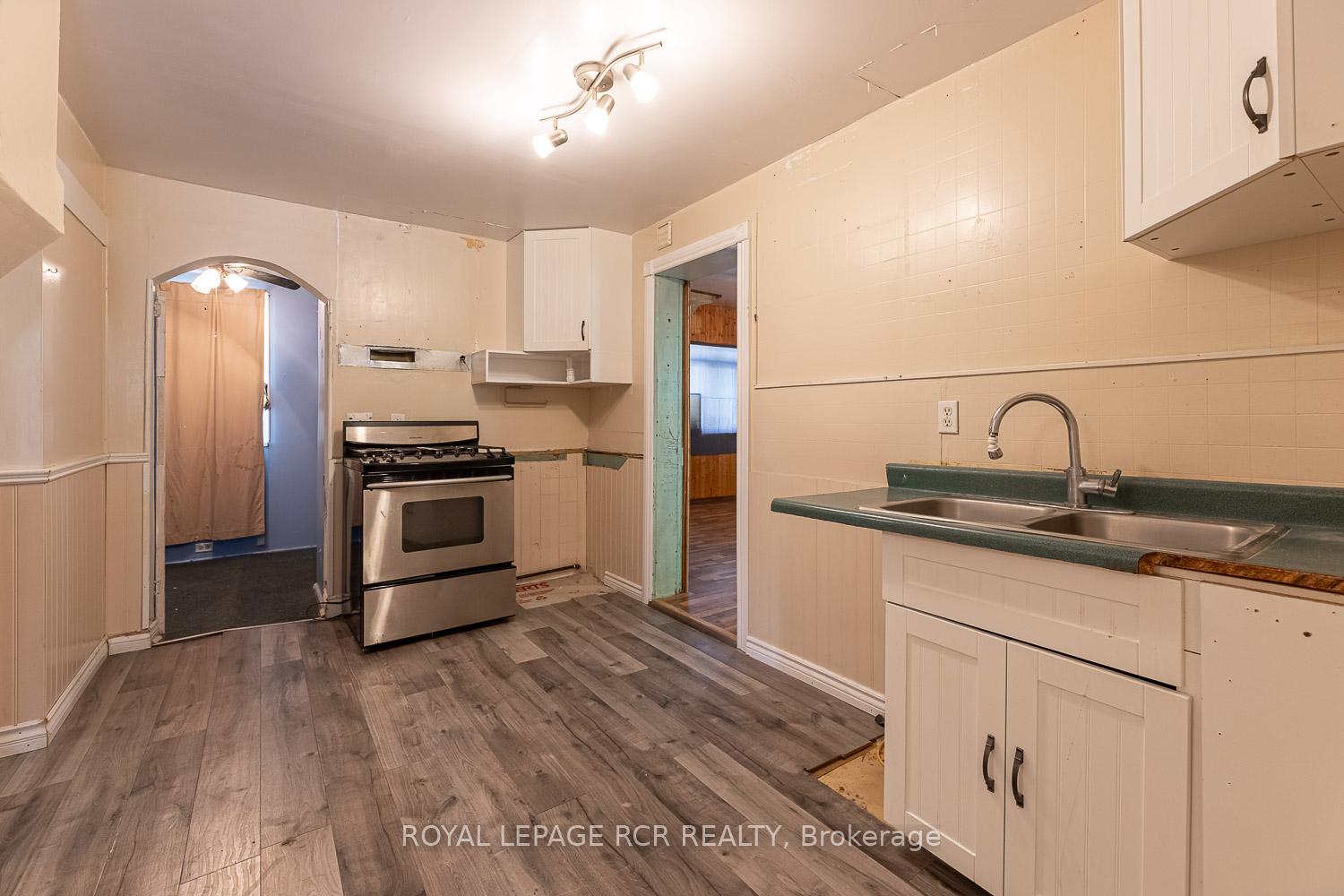 Photo 19 of 48 Cardwell Street, Caledon, Alton — HOMEH
