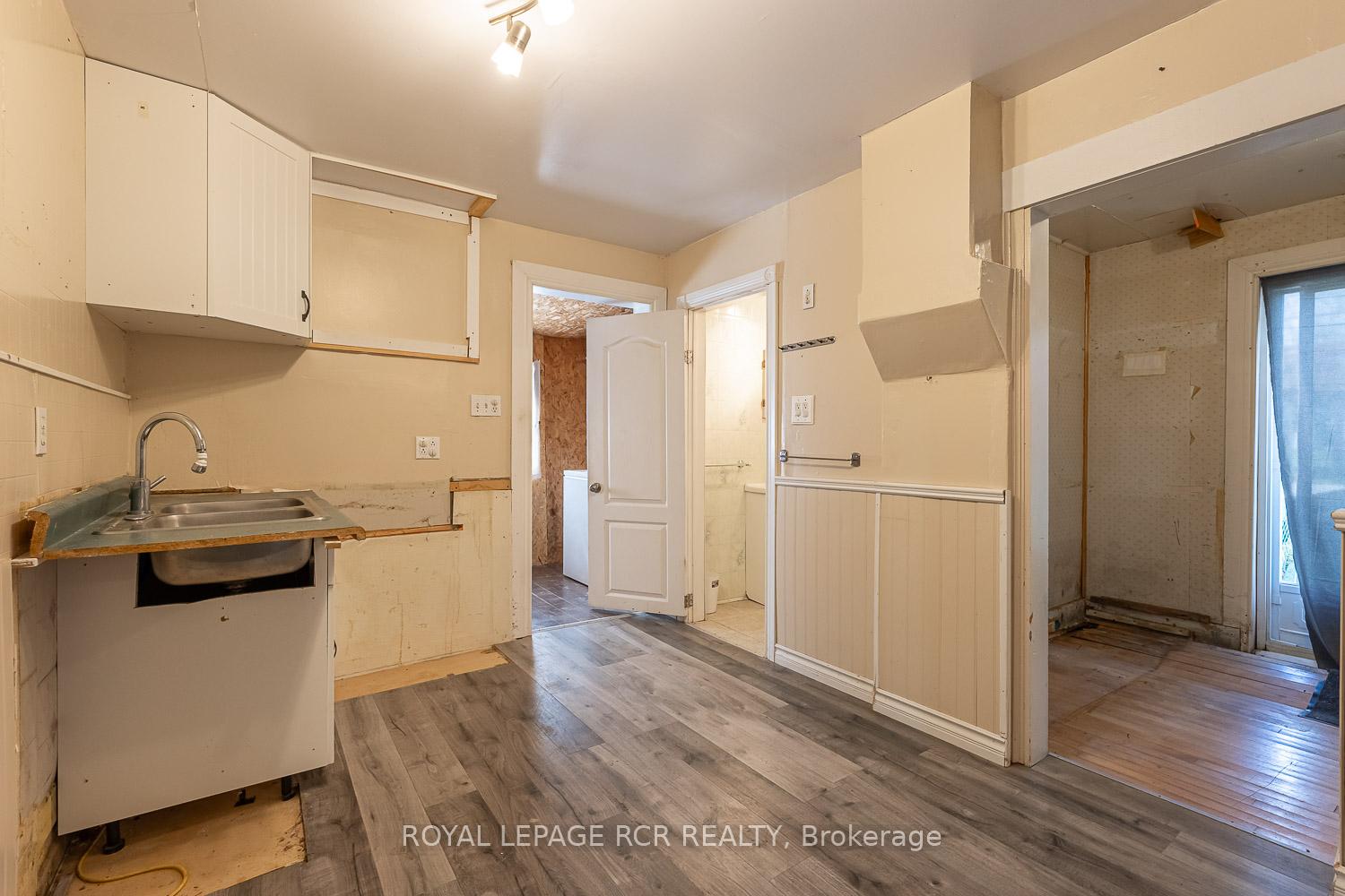 Photo 20 of 48 Cardwell Street, Caledon, Alton — HOMEH