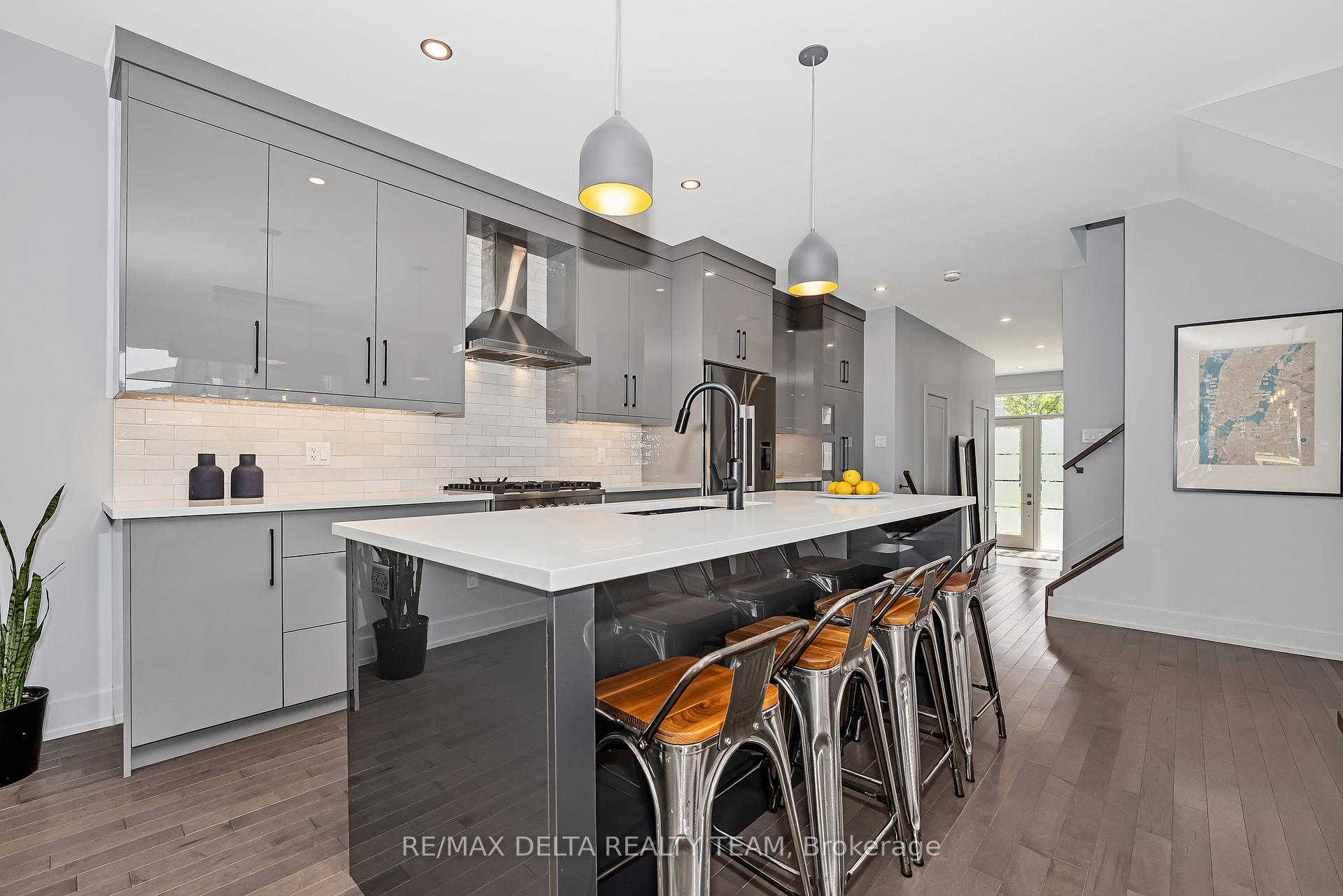 Photo 9 of 1179 Kingston Avenue, Ottawa, Carlington — HOMEH