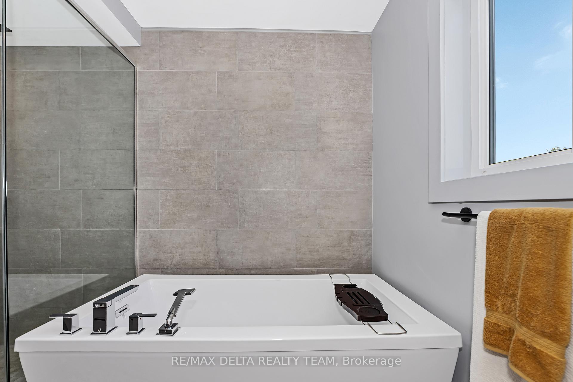 Photo 25 of 1179 Kingston Avenue, Ottawa, Carlington — HOMEH