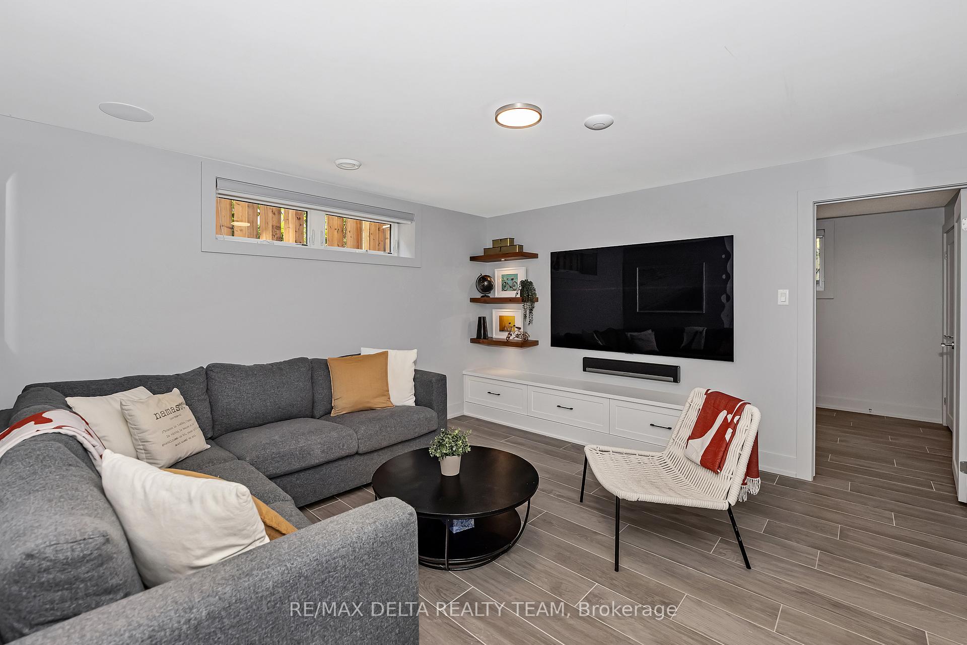 Photo 30 of 1179 Kingston Avenue, Ottawa, Carlington — HOMEH