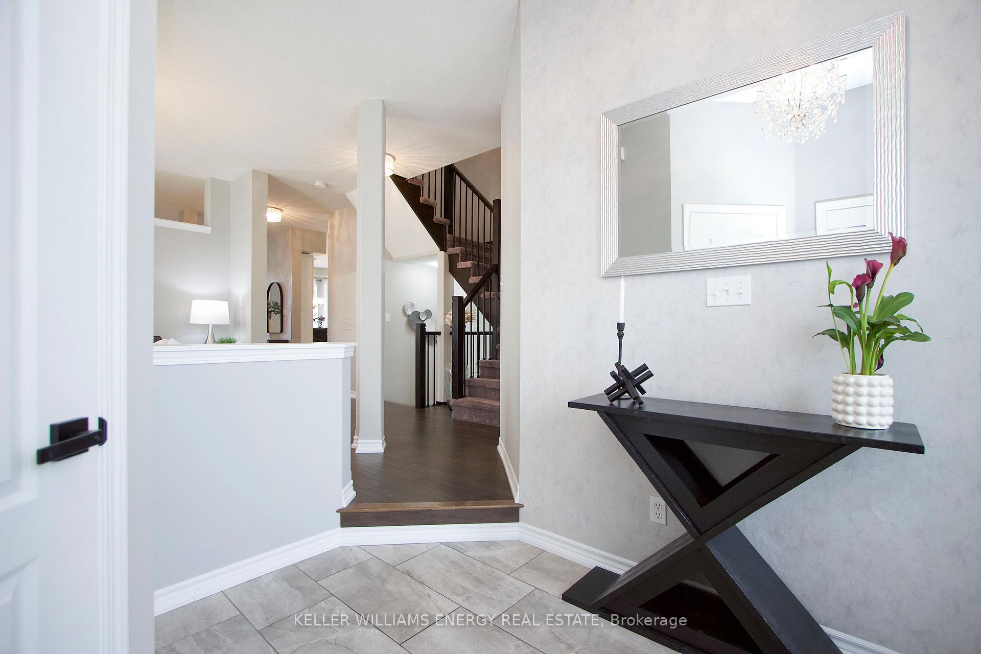 Photo 5 of 157 Dadson Drive, Clarington, Bowmanville — HOMEH