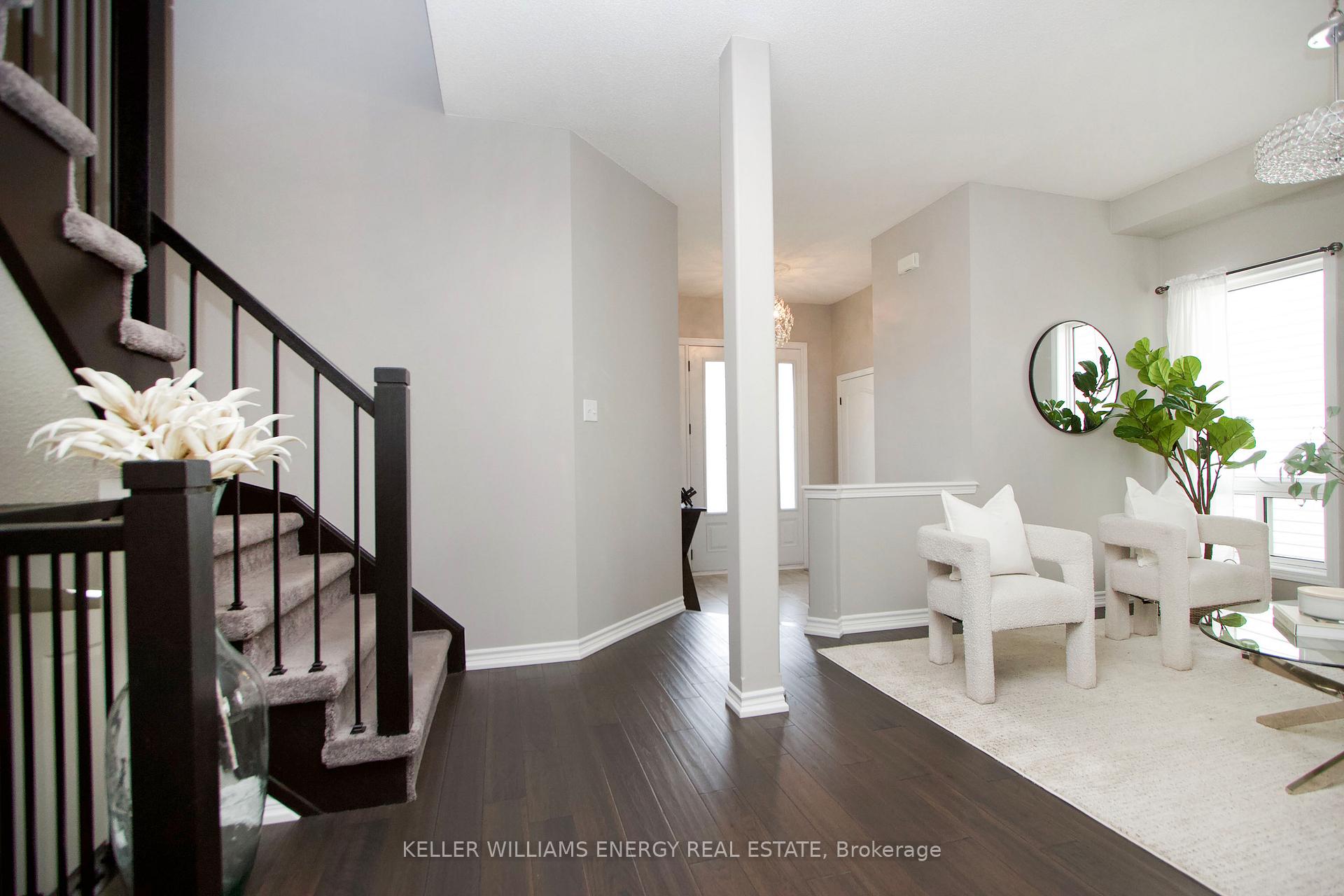 Photo 8 of 157 Dadson Drive, Clarington, Bowmanville — HOMEH