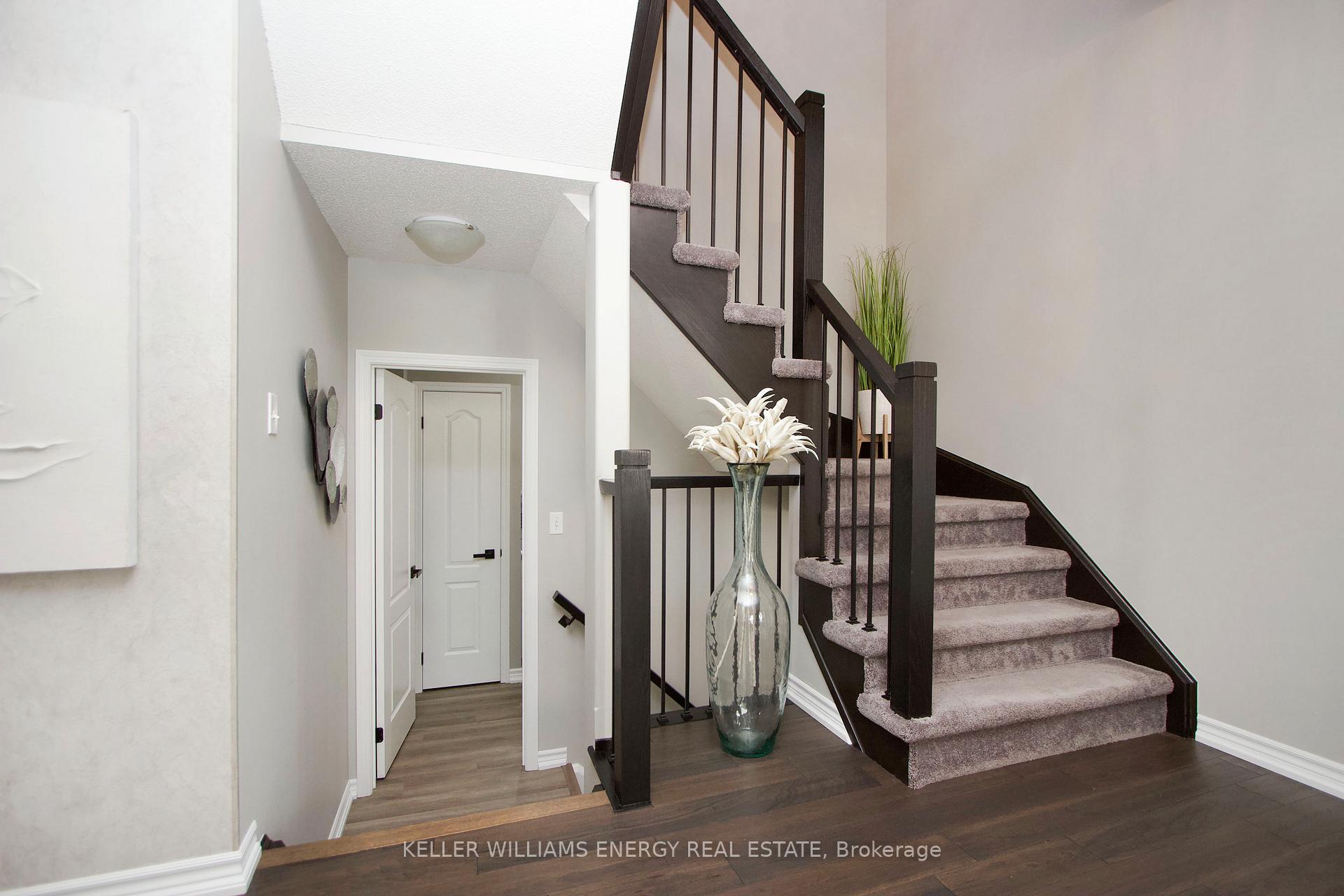 Photo 9 of 157 Dadson Drive, Clarington, Bowmanville — HOMEH