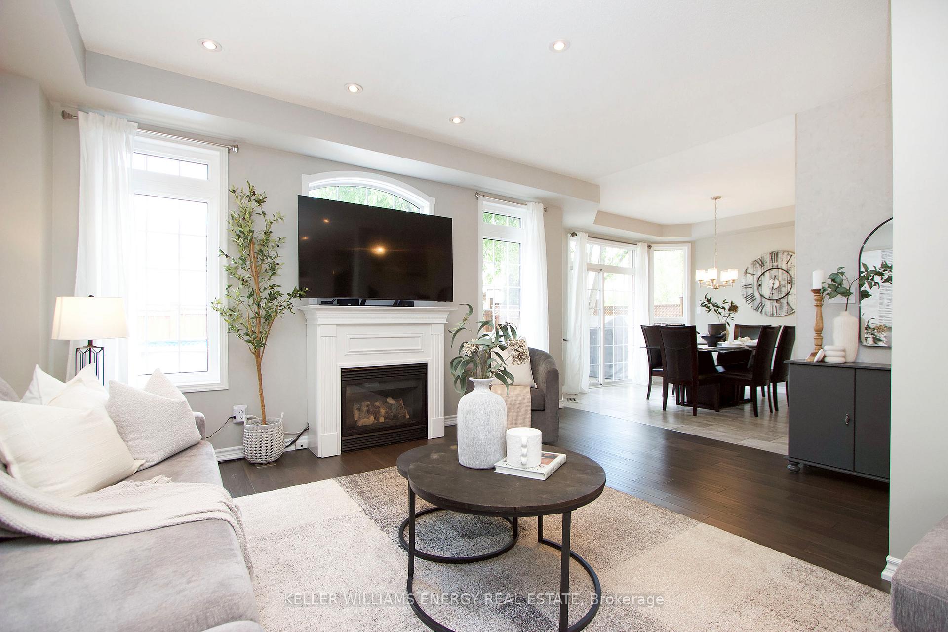 Photo 13 of 157 Dadson Drive, Clarington, Bowmanville — HOMEH