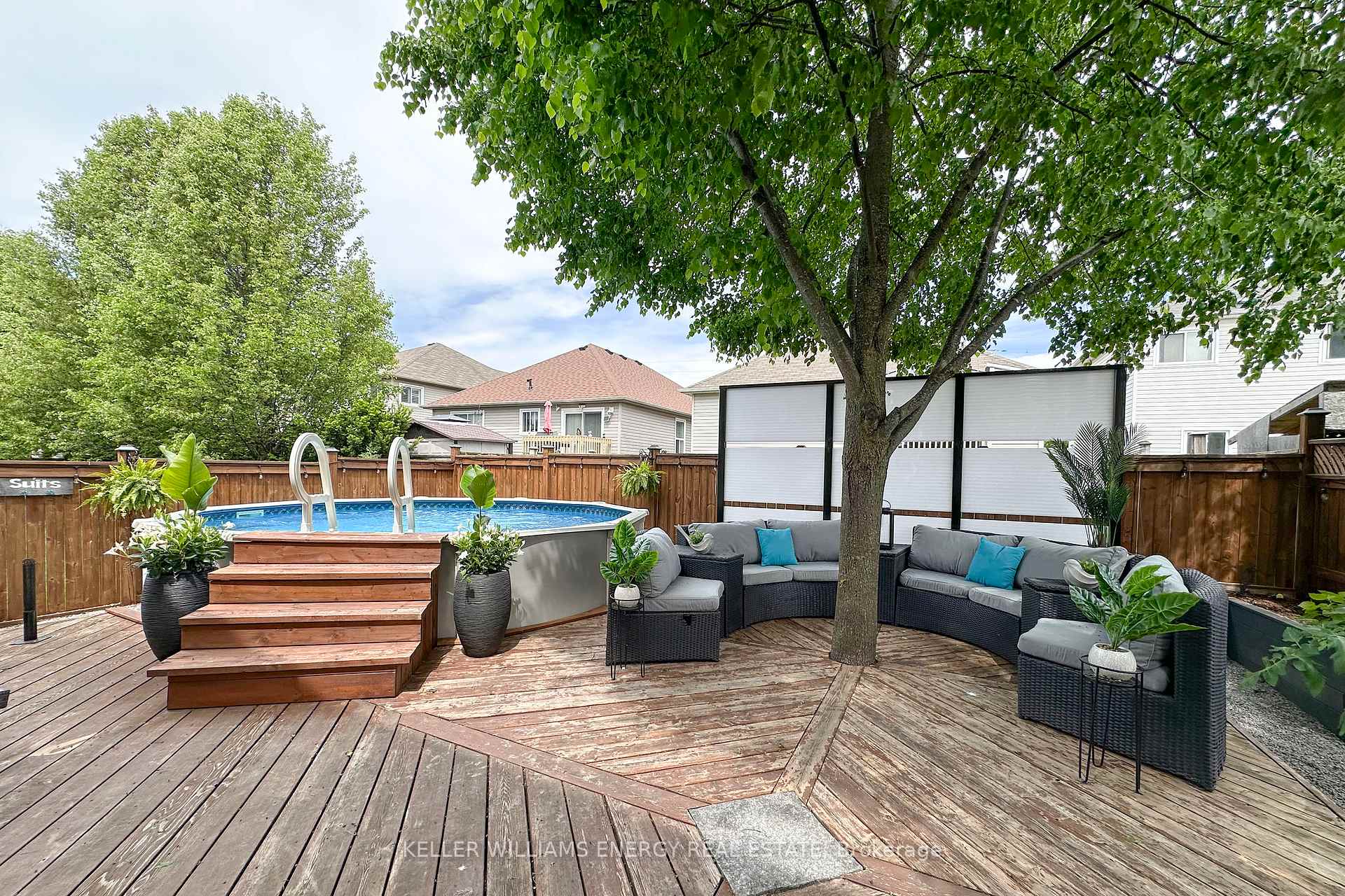 Photo 34 of 157 Dadson Drive, Clarington, Bowmanville — HOMEH