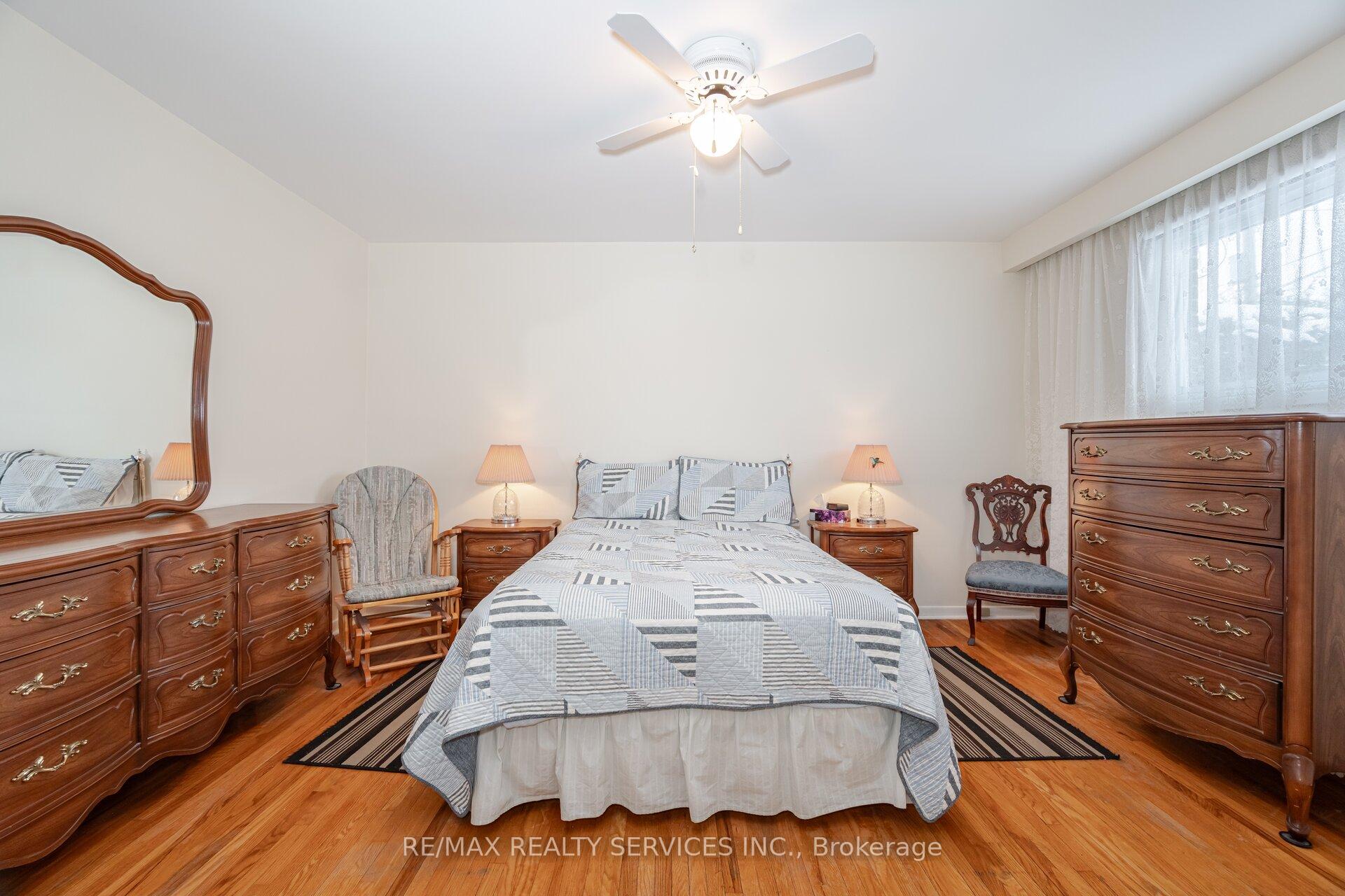 Photo 21 of 2 Lewis Street, Halton Hills, Georgetown — HOMEH