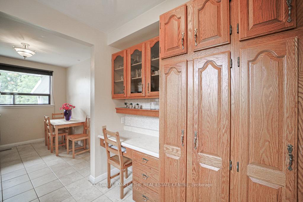 Photo 3 of 34 Crestview Avenue, Brampton, Brampton East — HOMEH