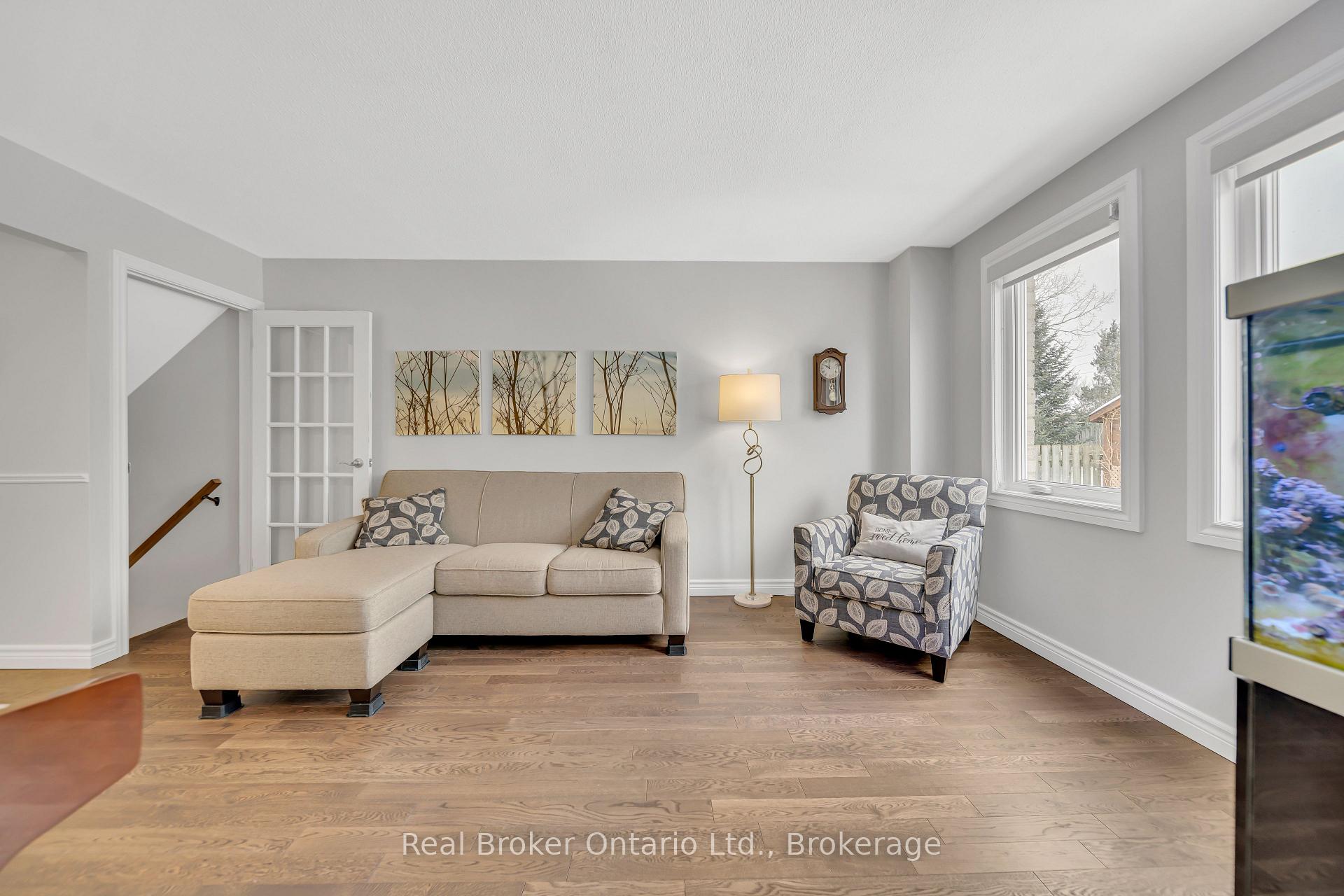 Photo 5 of 62 Juniper Street, Cambridge, Hespeler Village — HOMEH