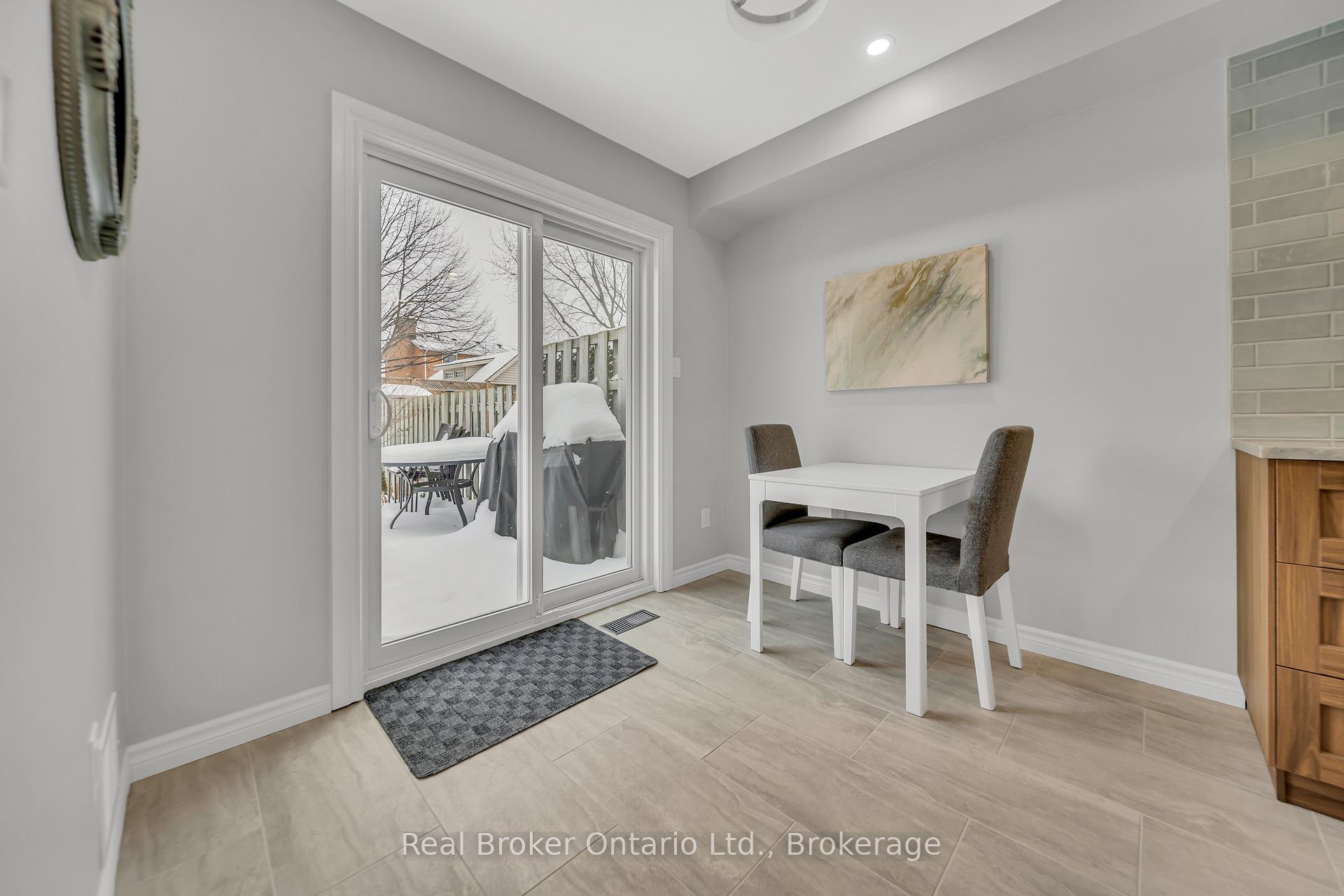 Photo 12 of 62 Juniper Street, Cambridge, Hespeler Village — HOMEH