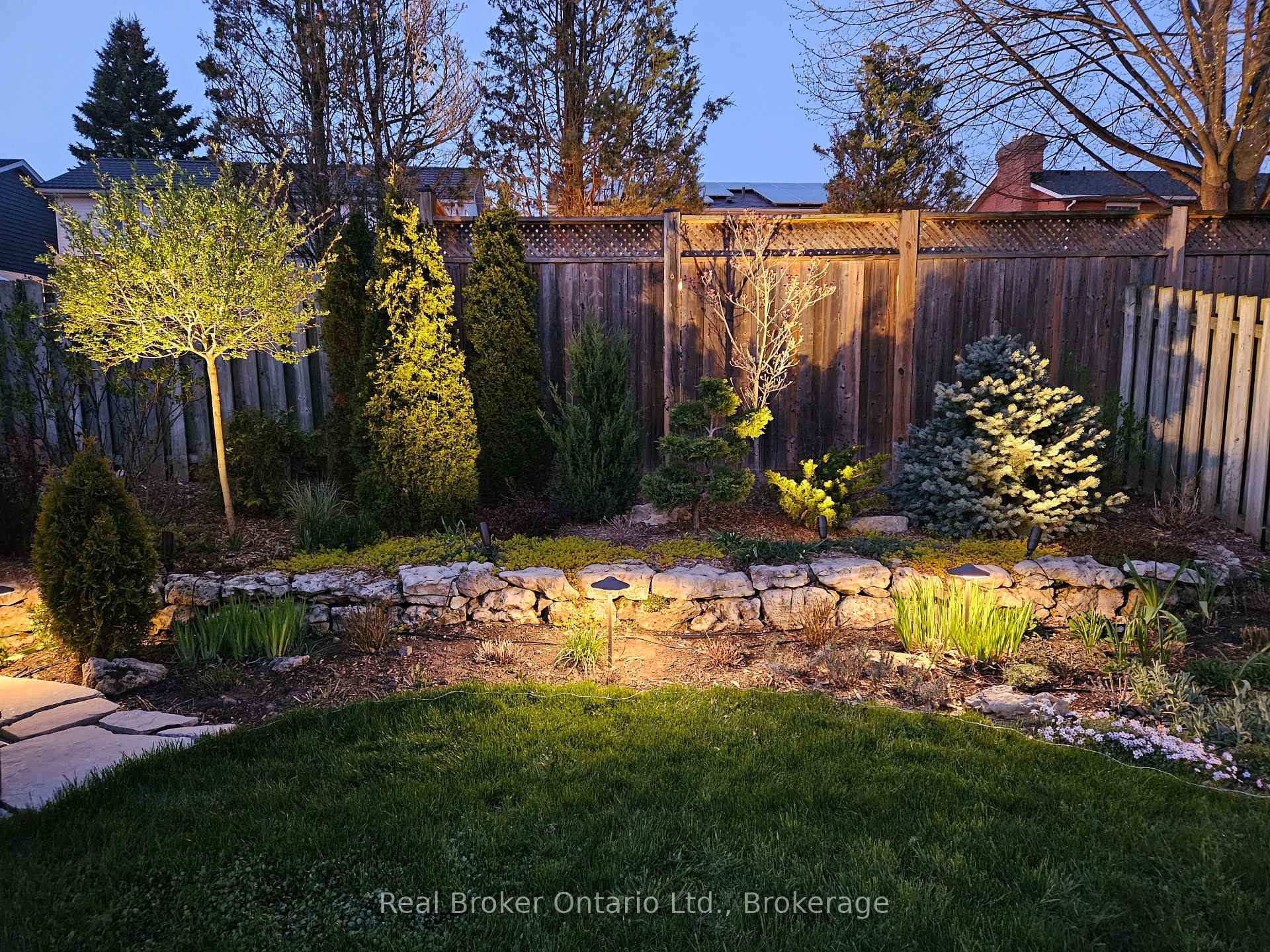 Photo 32 of 62 Juniper Street, Cambridge, Hespeler Village — HOMEH
