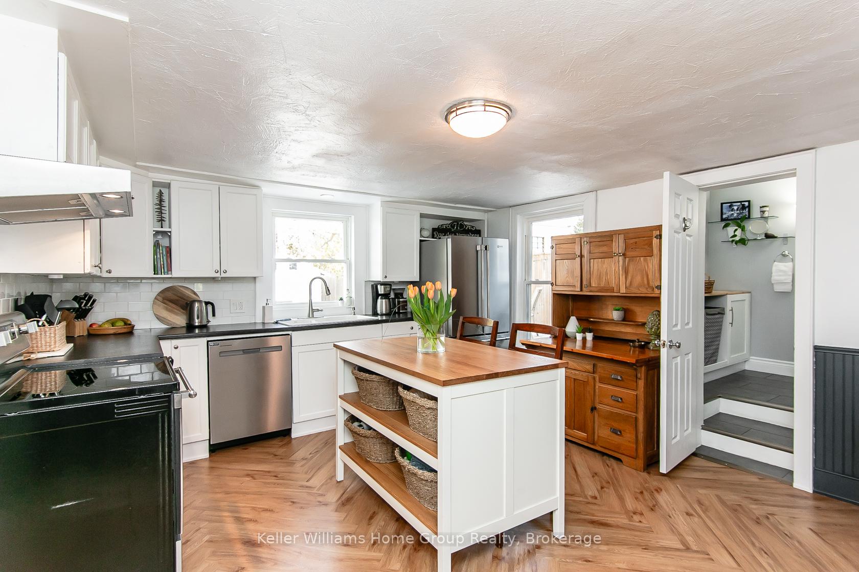 Photo 5 of 21 Inkerman Street, Guelph, Junction/Onward Willow — HOMEH