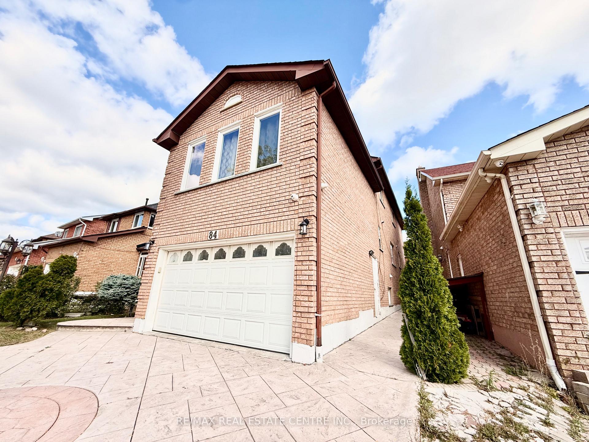 Photo 2 of 84 Creditstone Road, Brampton, Fletcher's Creek South — HOMEH