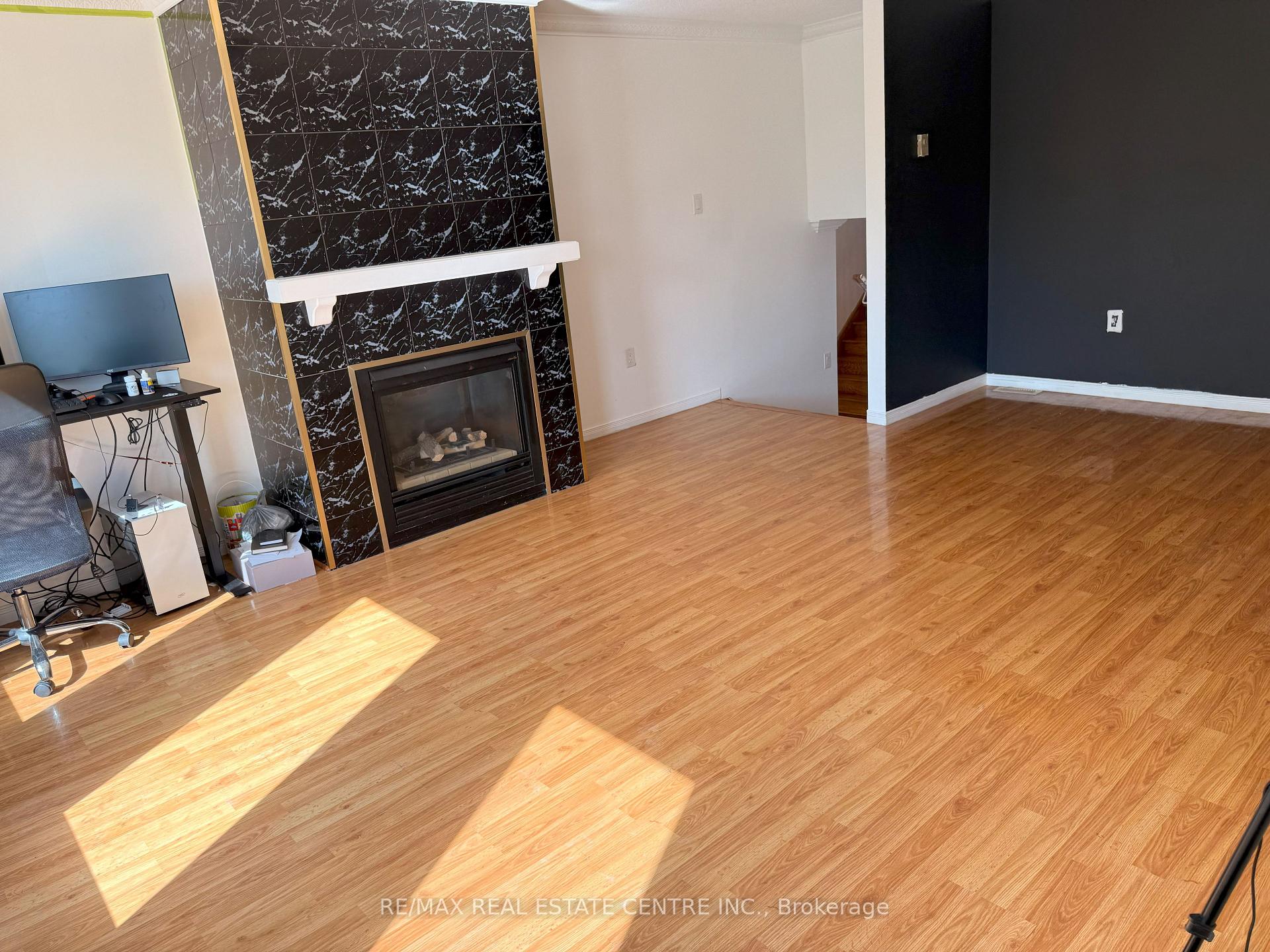 Photo 9 of 84 Creditstone Road, Brampton, Fletcher's Creek South — HOMEH