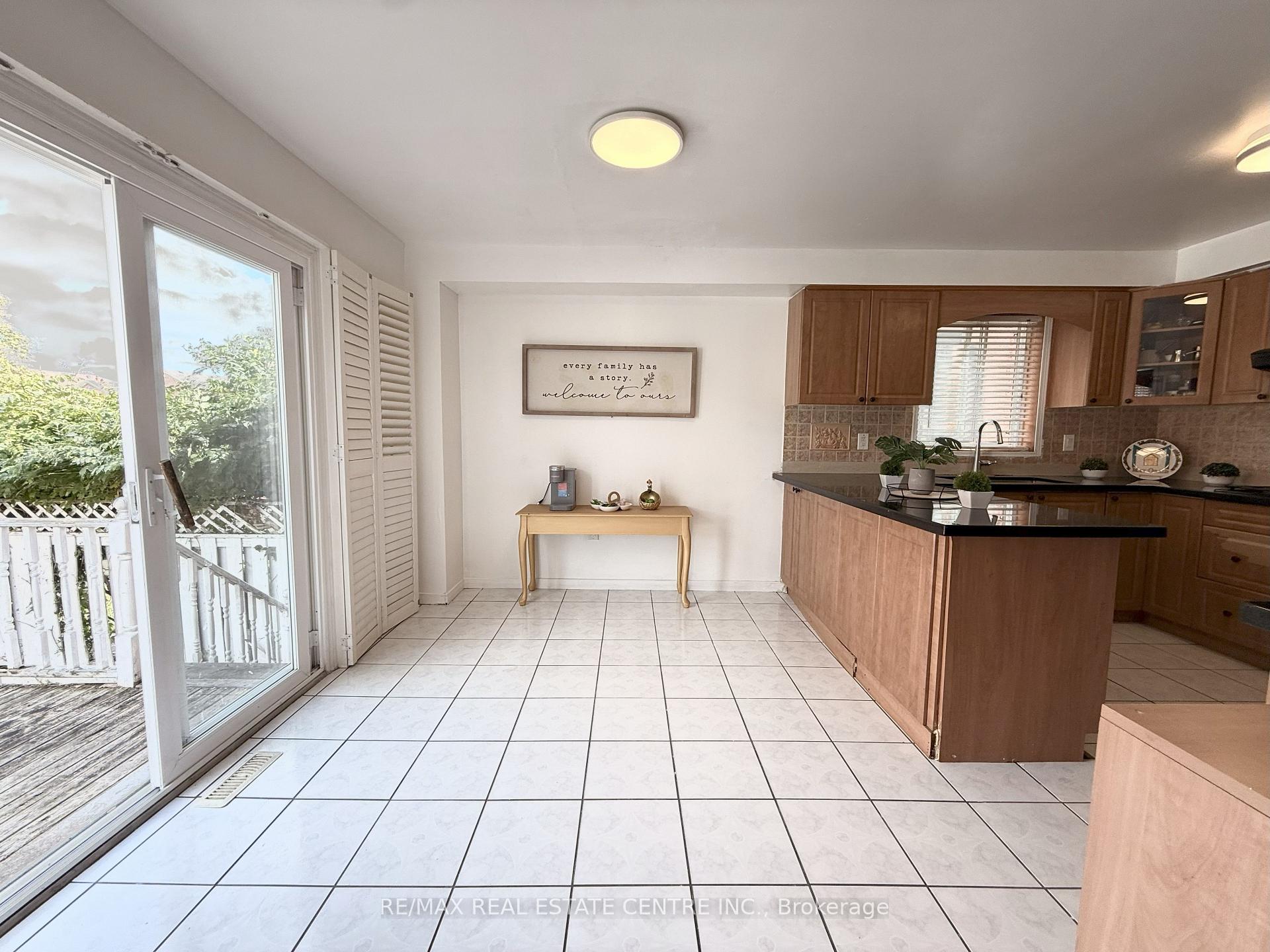 Photo 15 of 84 Creditstone Road, Brampton, Fletcher's Creek South — HOMEH
