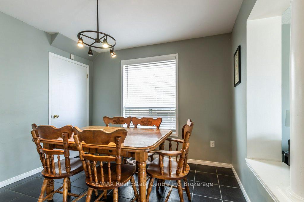 Photo 10 of 71 Milson Crescent, Guelph, Kortright Hills — HOMEH