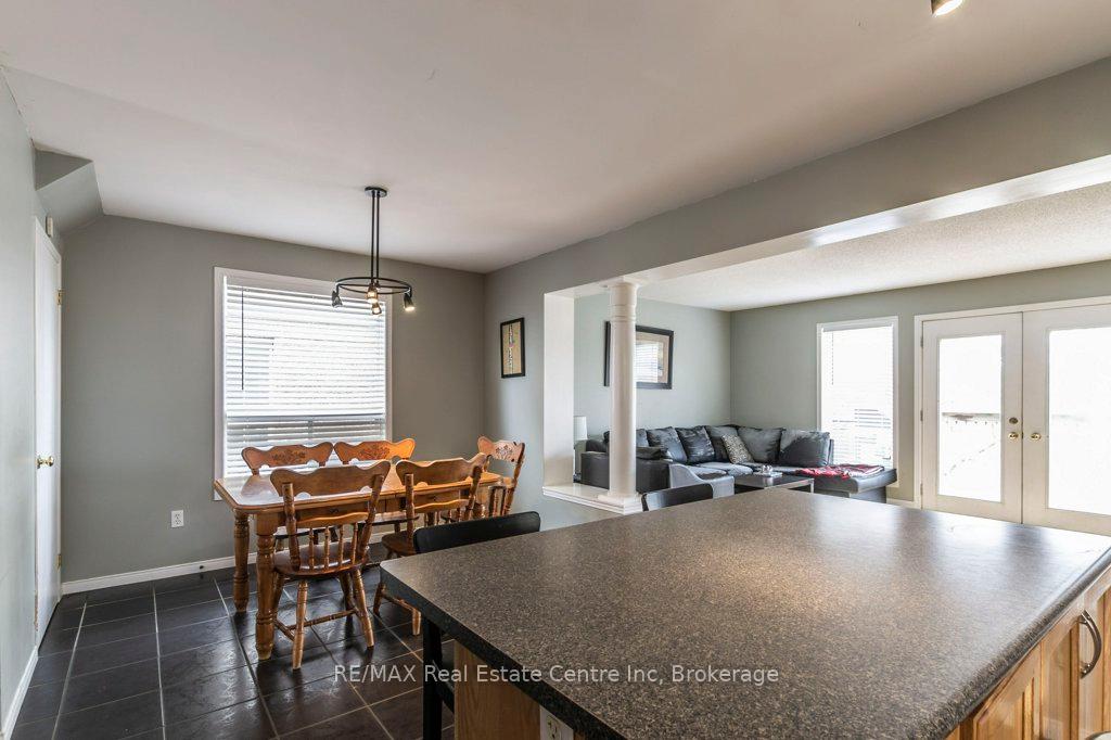 Photo 14 of 71 Milson Crescent, Guelph, Kortright Hills — HOMEH