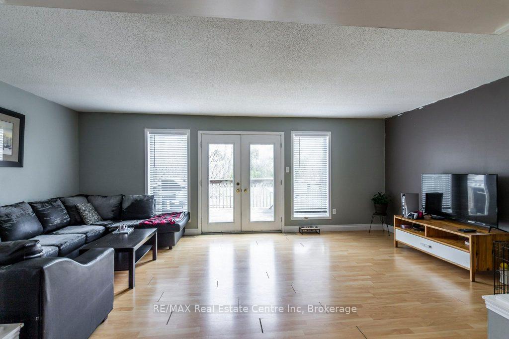 Photo 15 of 71 Milson Crescent, Guelph, Kortright Hills — HOMEH