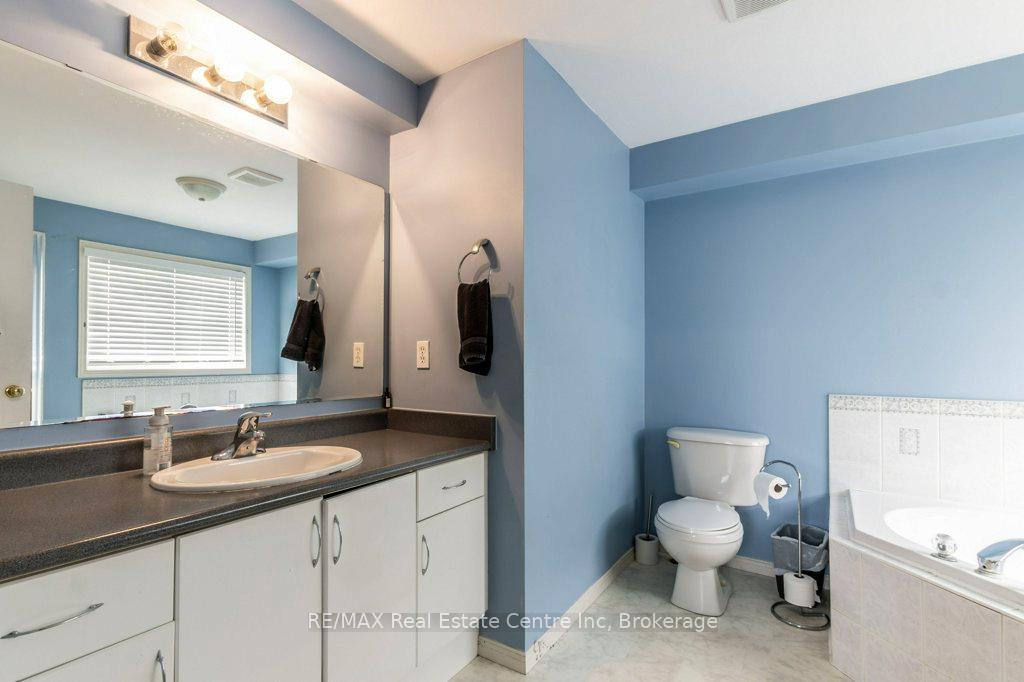 Photo 26 of 71 Milson Crescent, Guelph, Kortright Hills — HOMEH
