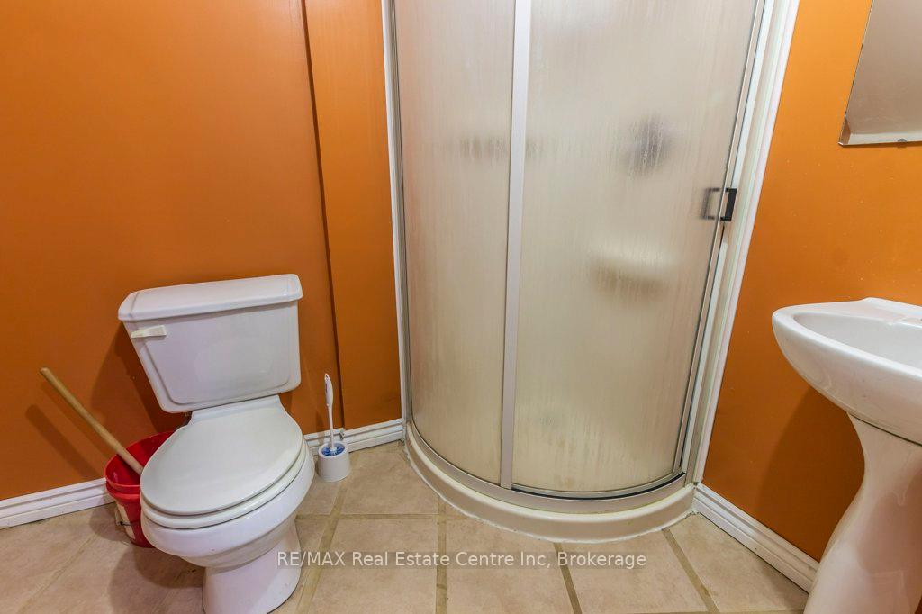 Photo 36 of 71 Milson Crescent, Guelph, Kortright Hills — HOMEH