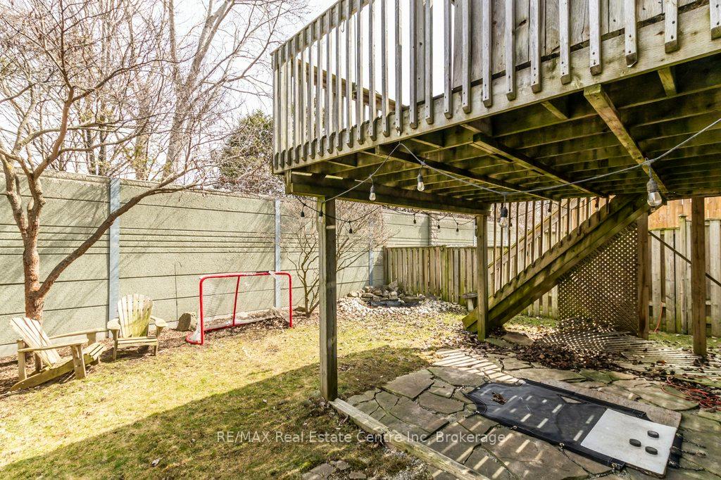 Photo 41 of 71 Milson Crescent, Guelph, Kortright Hills — HOMEH