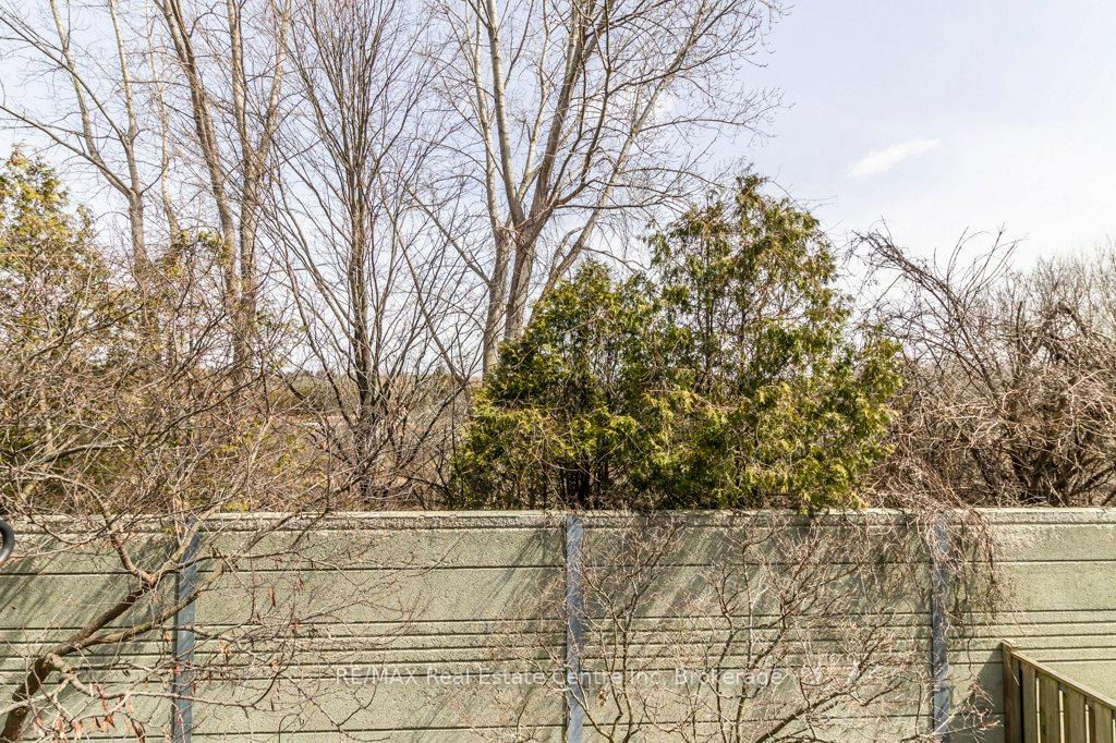 Photo 42 of 71 Milson Crescent, Guelph, Kortright Hills — HOMEH