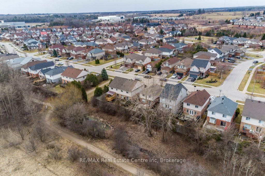 Photo 44 of 71 Milson Crescent, Guelph, Kortright Hills — HOMEH
