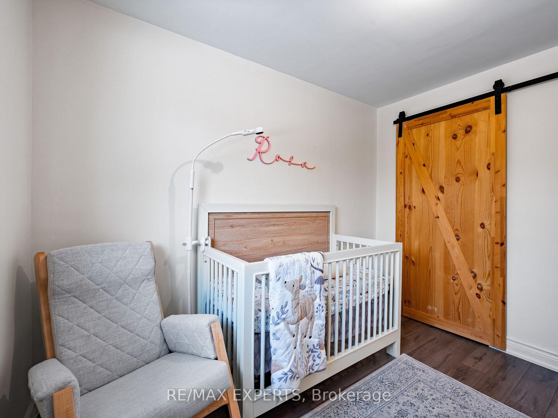 Photo 20 of 135 Martha Crescent, Caledon, Bolton West — HOMEH