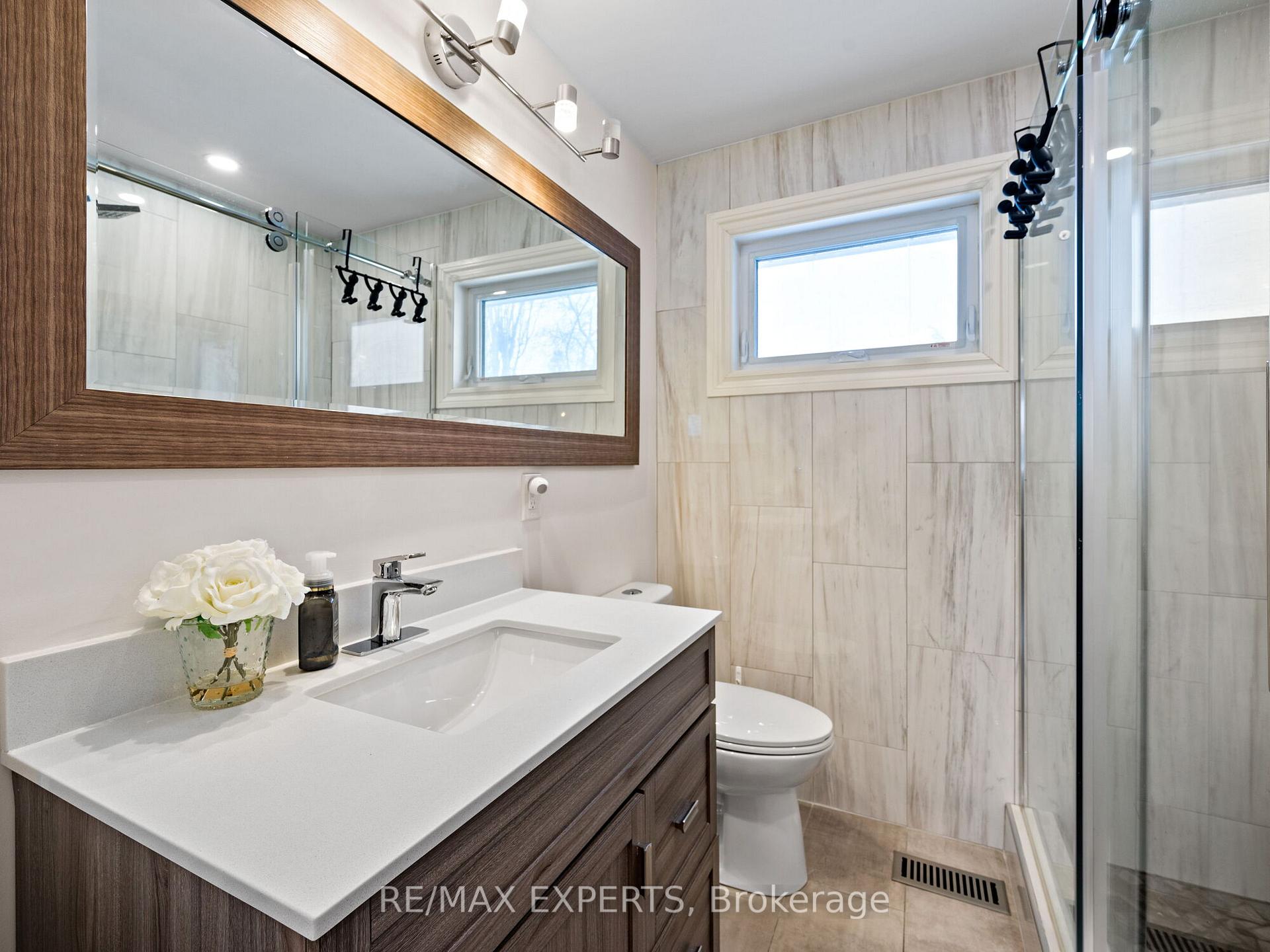 Photo 26 of 135 Martha Crescent, Caledon, Bolton West — HOMEH